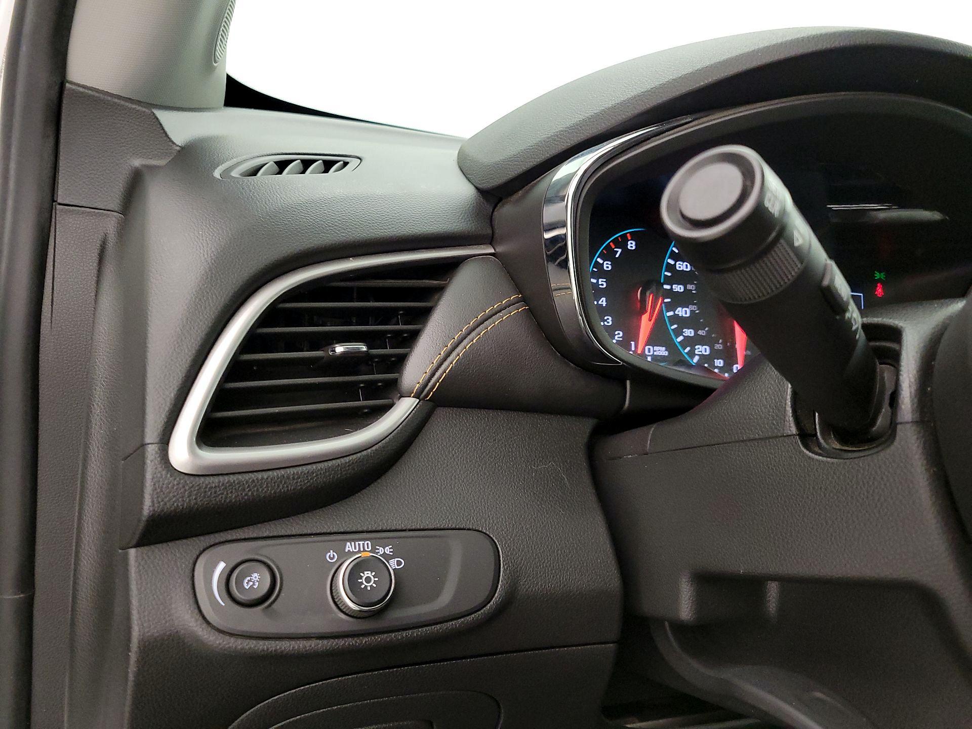 Thumbnail: 2022 Chevrolet Trax - 13