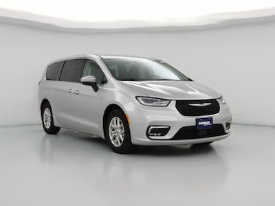 Silver 2023 Chrysler Pacifica Touring L