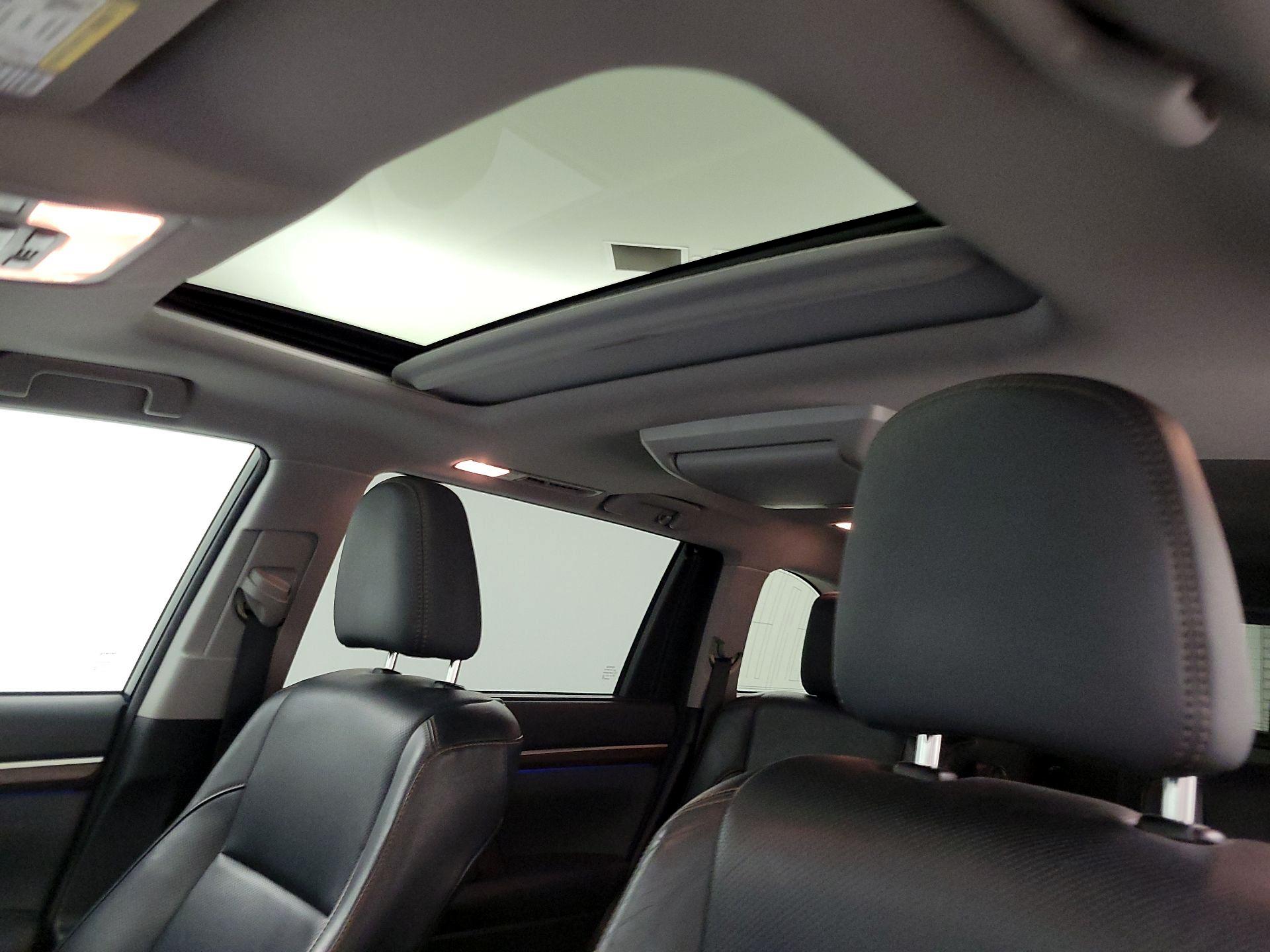 Thumbnail: 2014 Toyota Highlander - 20