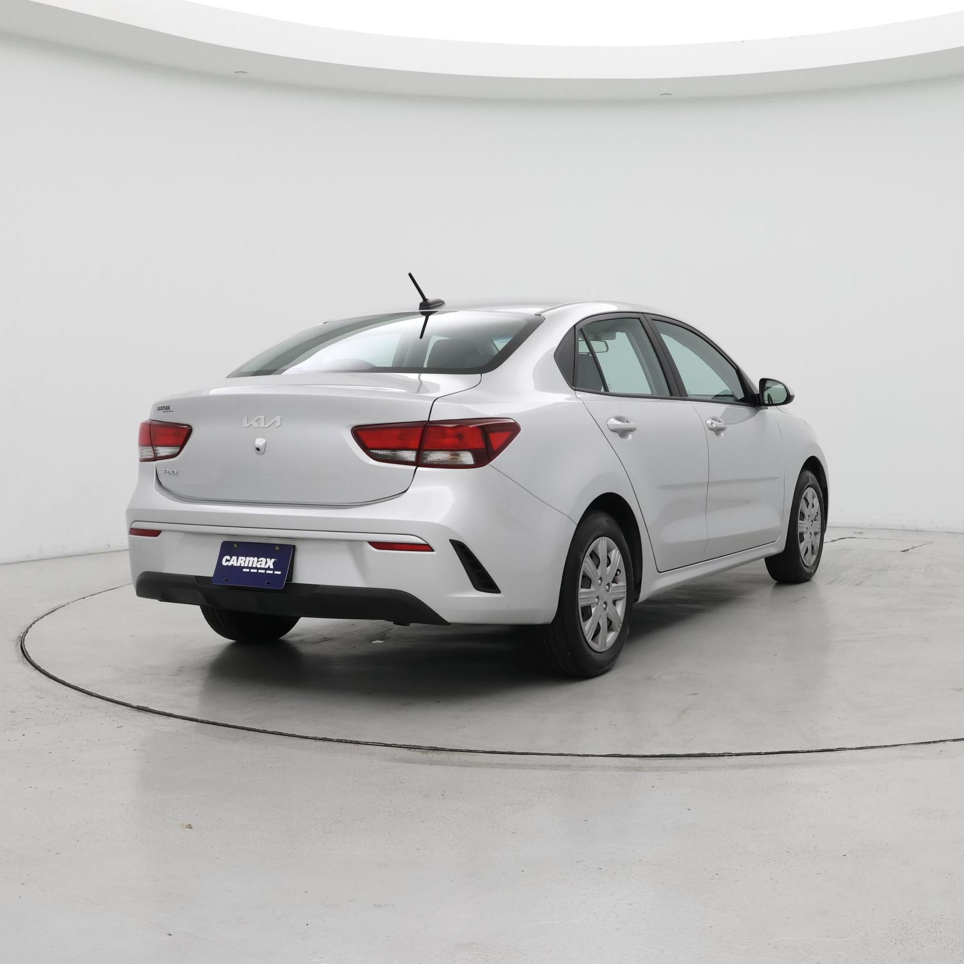 Thumbnail: 2023 Kia Rio - 8