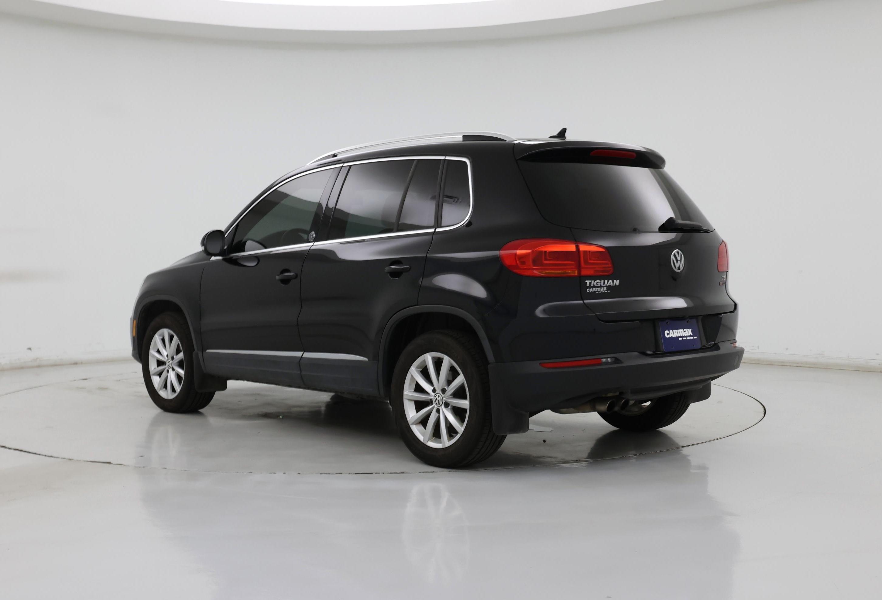 Thumbnail: 2017 Volkswagen Tiguan - 2