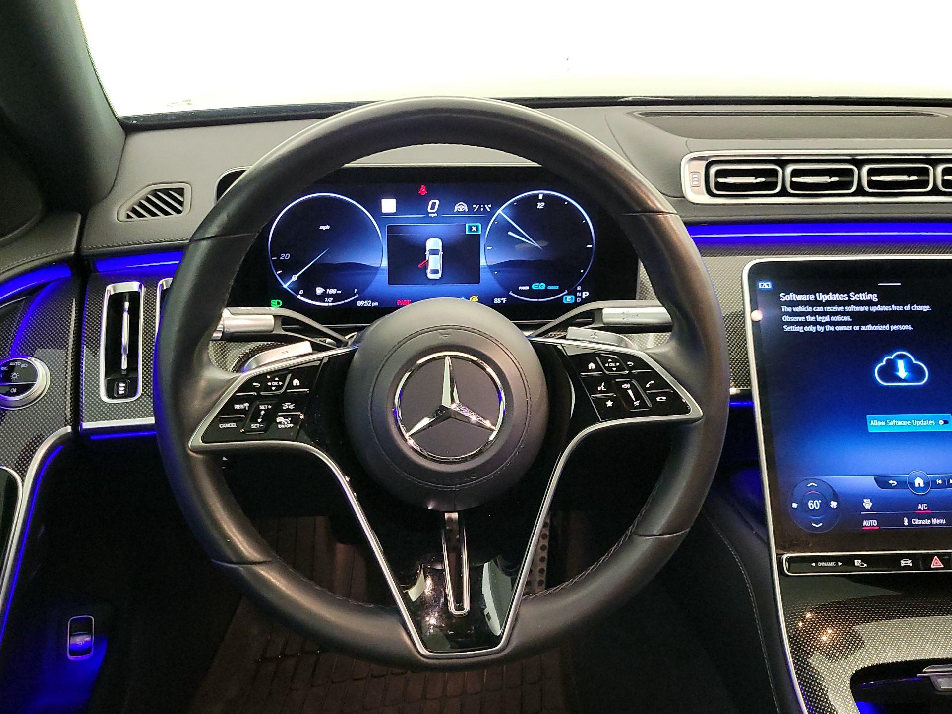 Thumbnail: 2022 Mercedes-Benz S-Class - 10