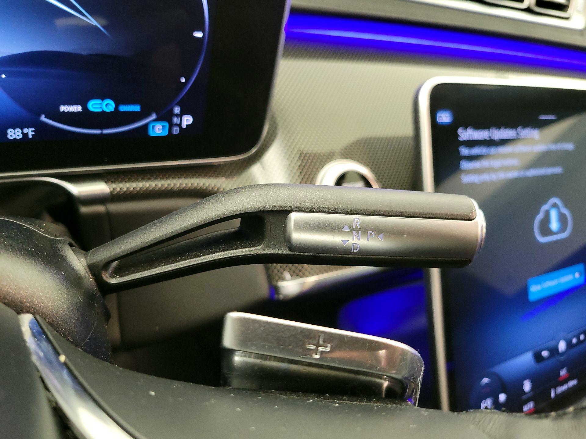 Thumbnail: 2022 Mercedes-Benz S-Class - 18