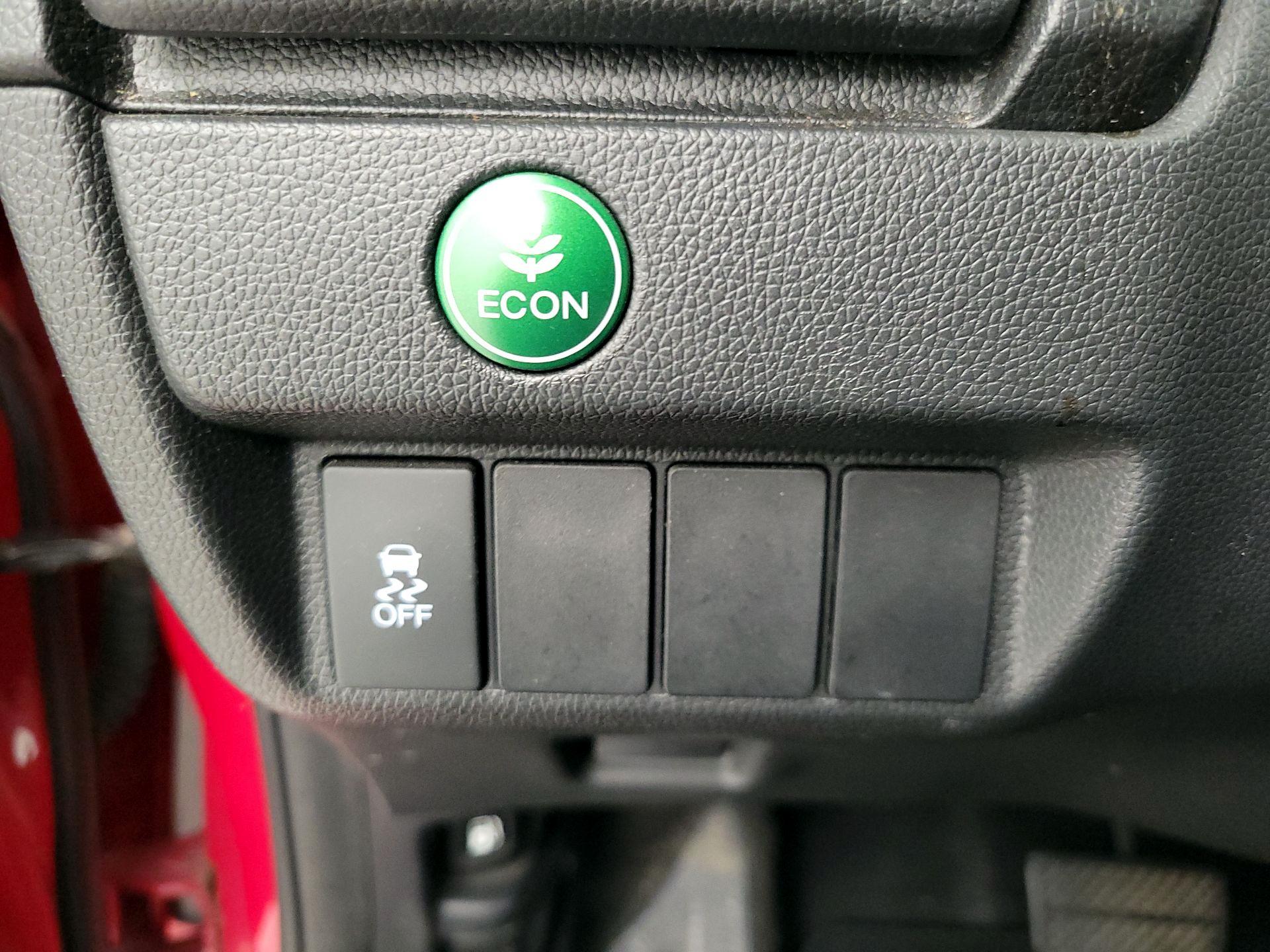 Thumbnail: 2015 Honda Fit - 13