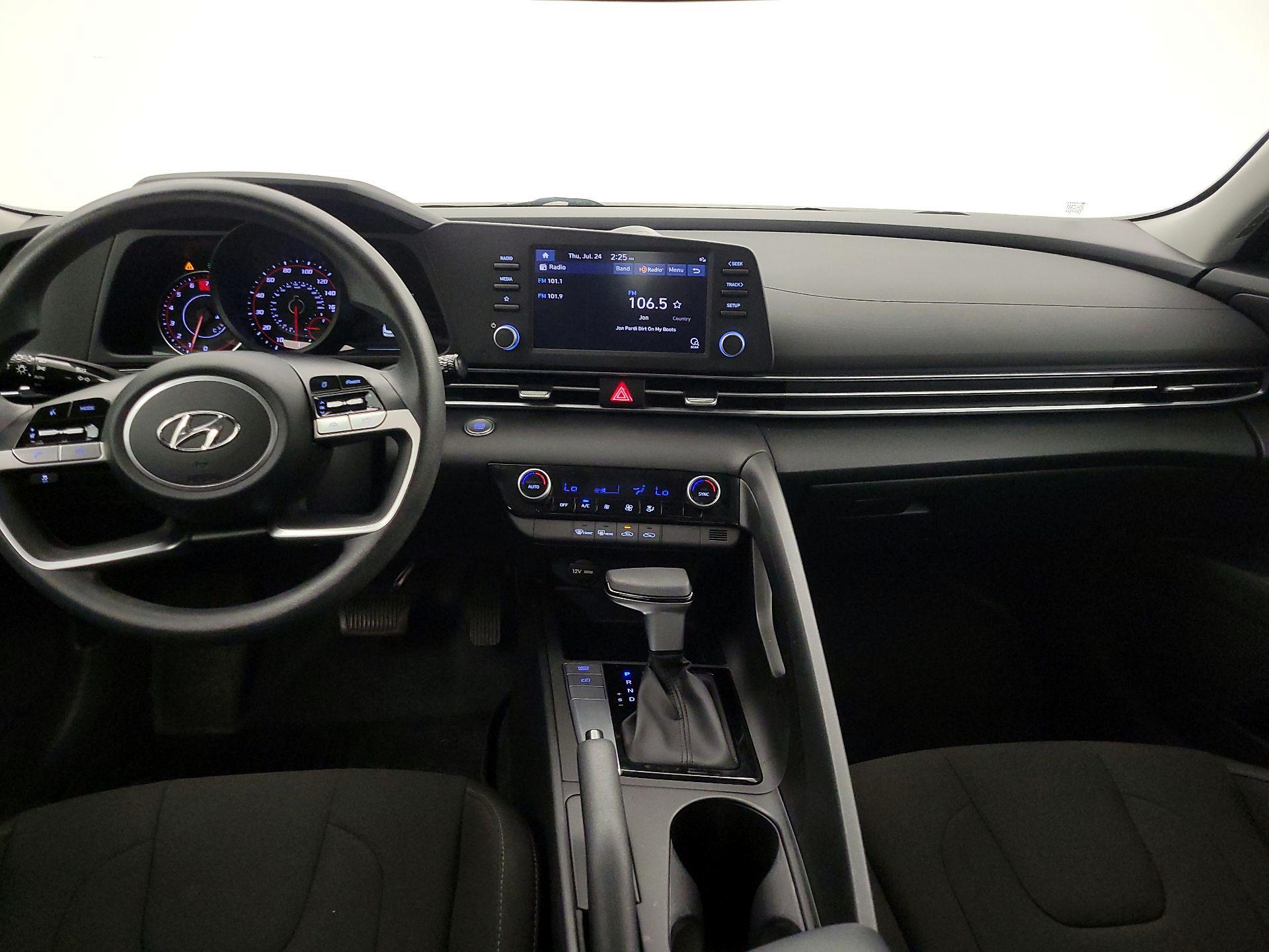 Thumbnail: 2023 Hyundai Elantra - 9