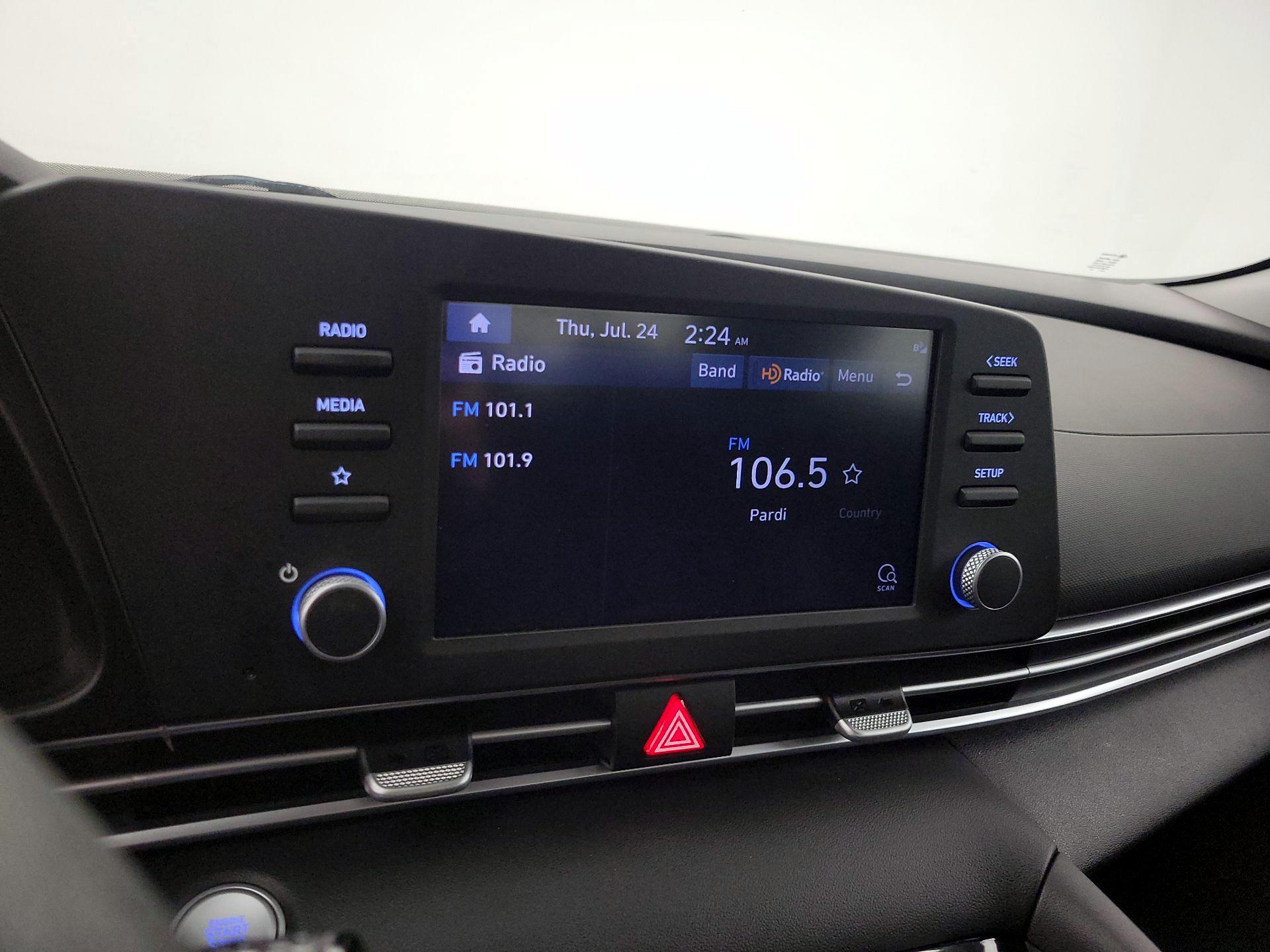 Thumbnail: 2023 Hyundai Elantra - 15