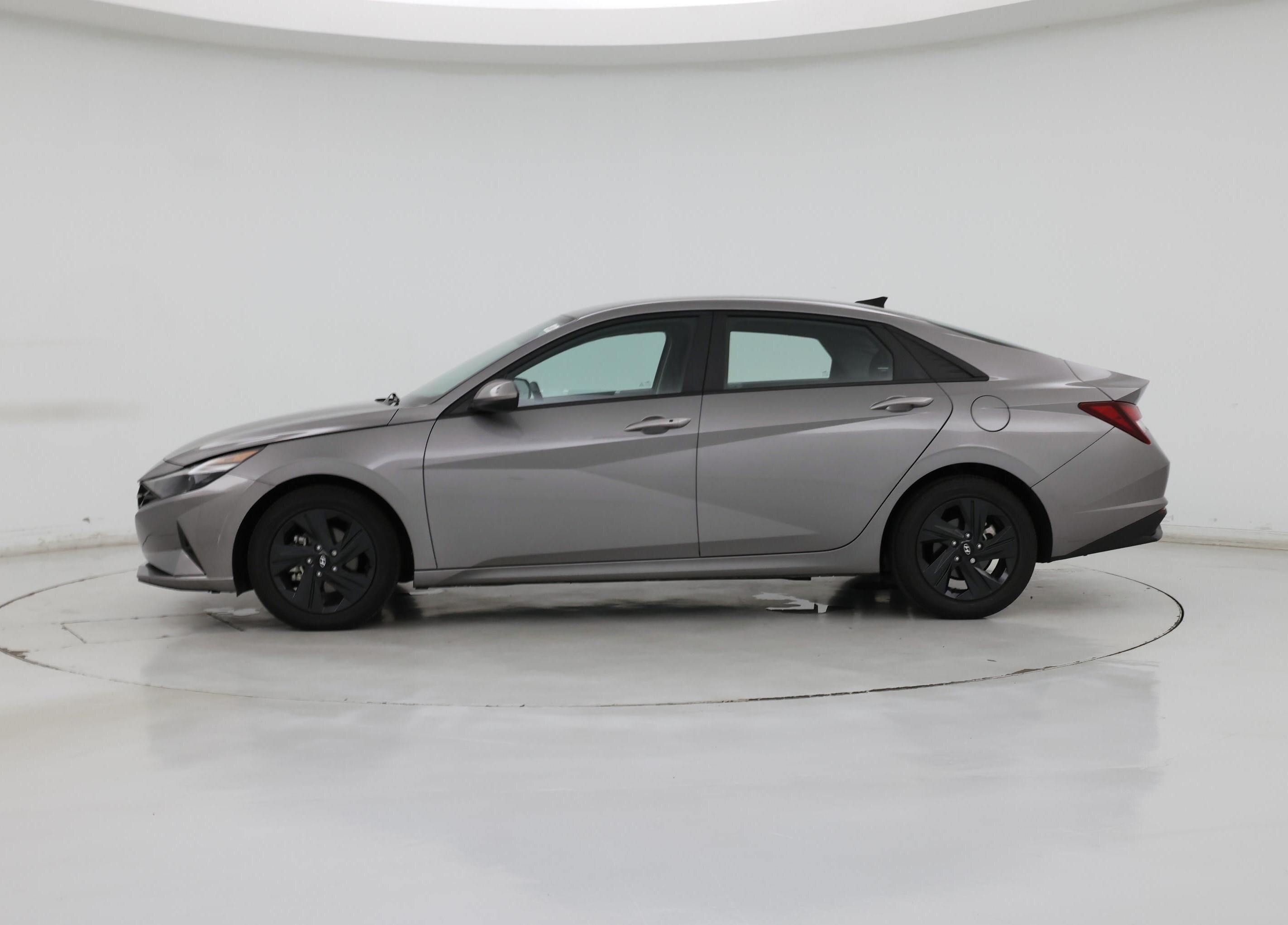 Thumbnail: 2023 Hyundai Elantra - 3