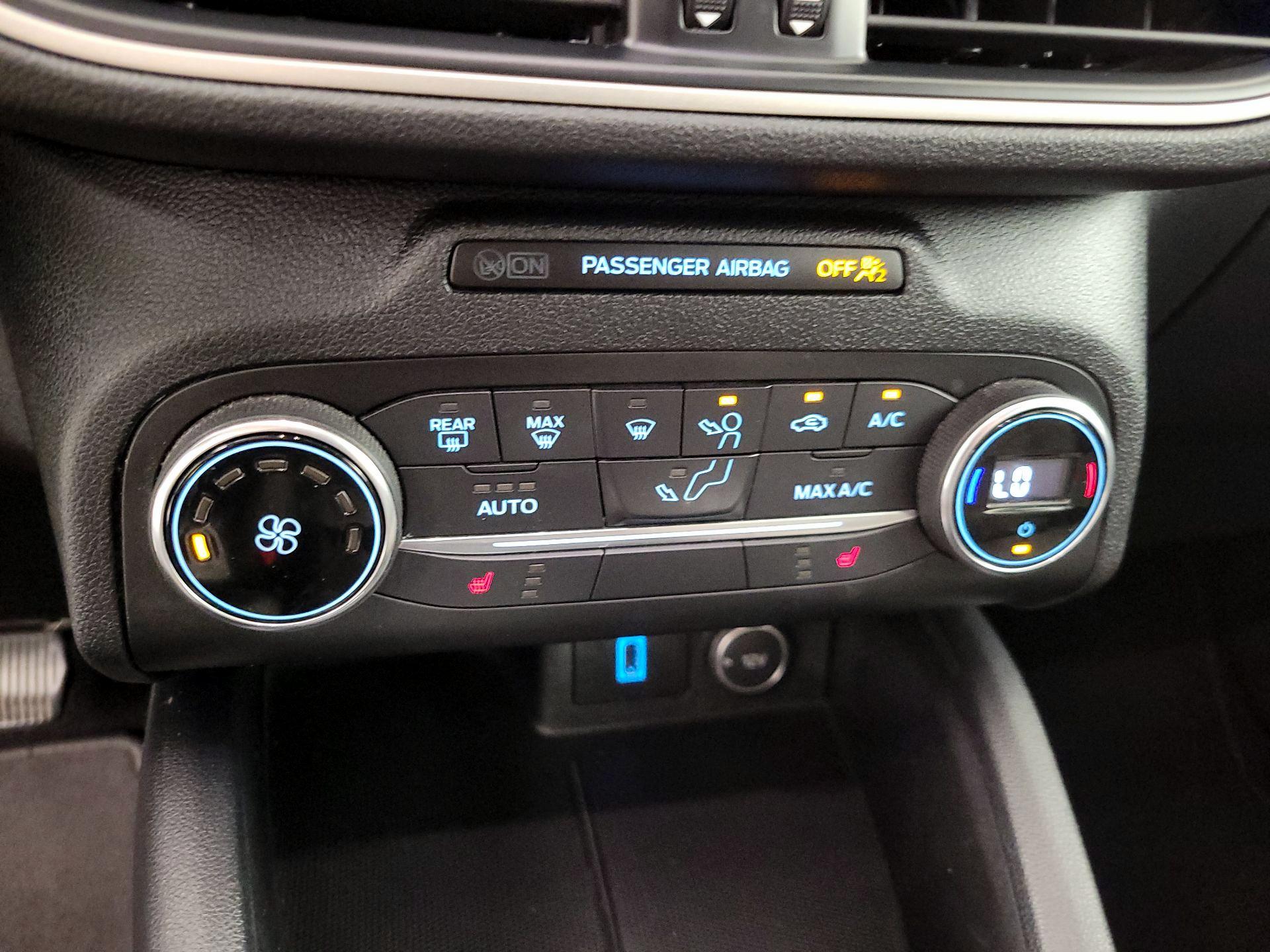 Thumbnail: 2020 Ford Escape - 16