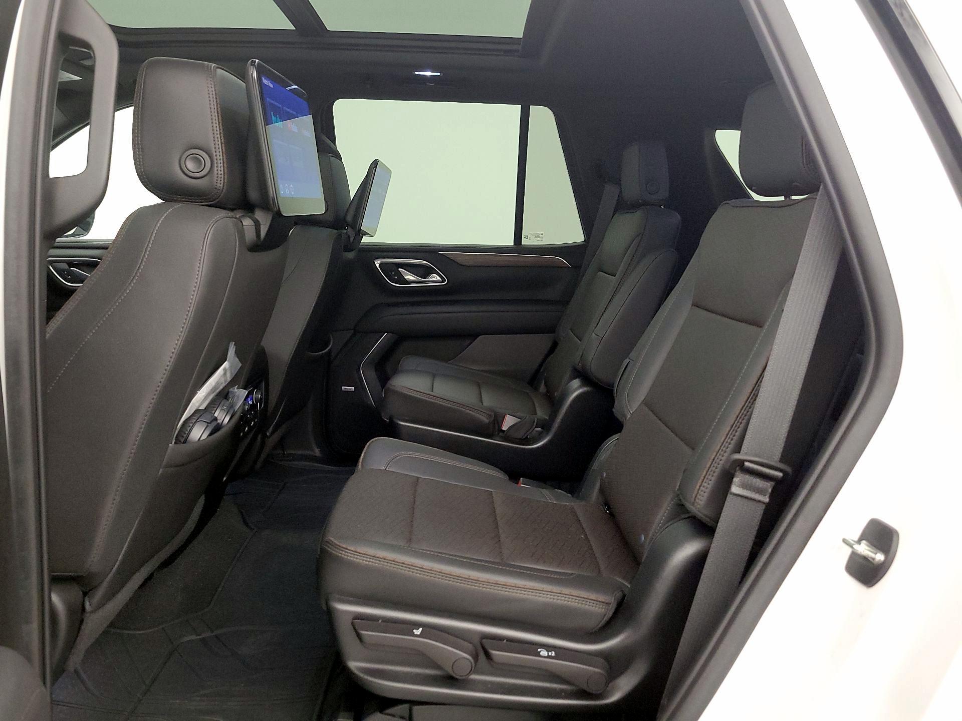 Thumbnail: 2023 Chevrolet Tahoe - 20