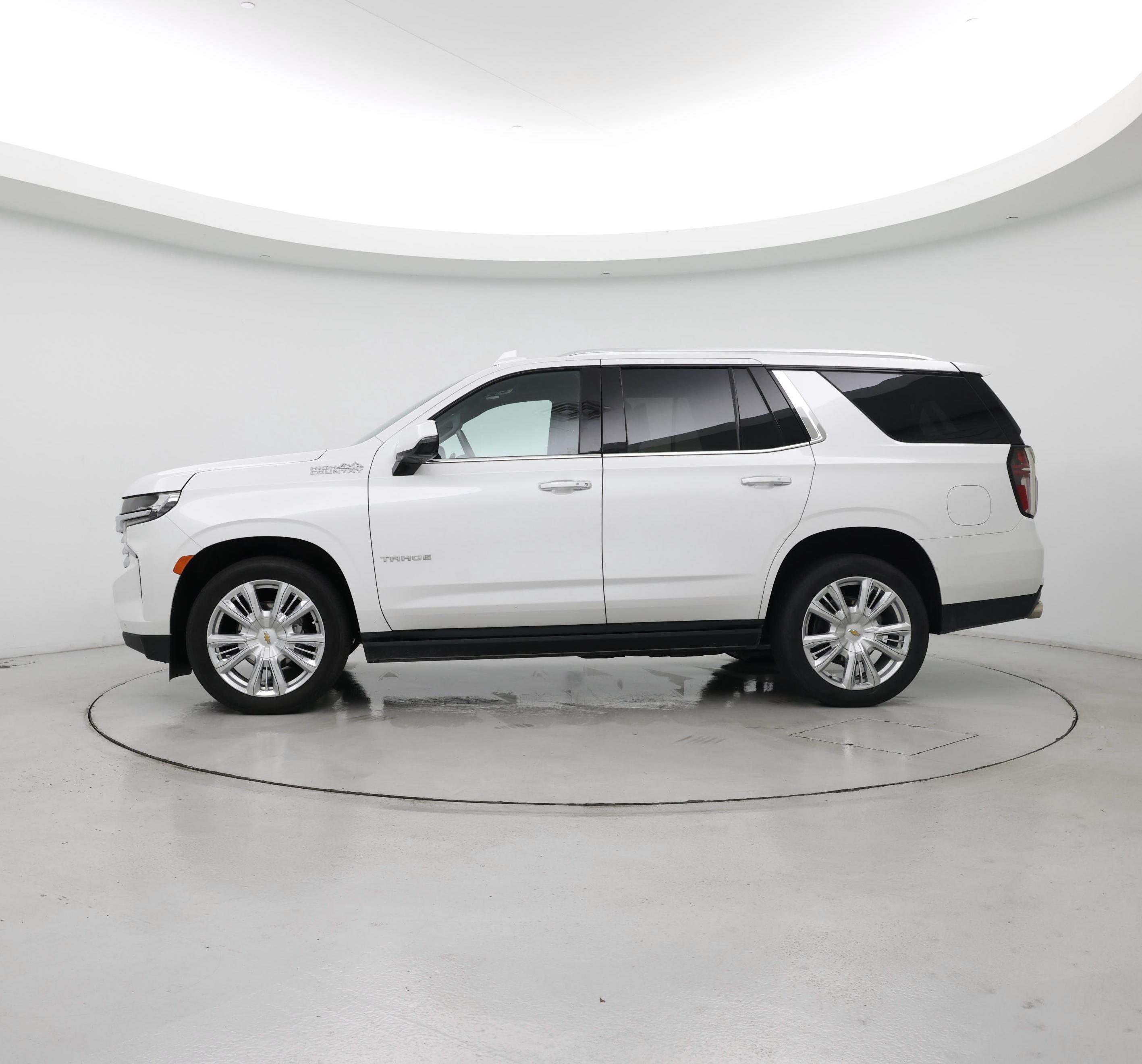 Thumbnail: 2023 Chevrolet Tahoe - 3