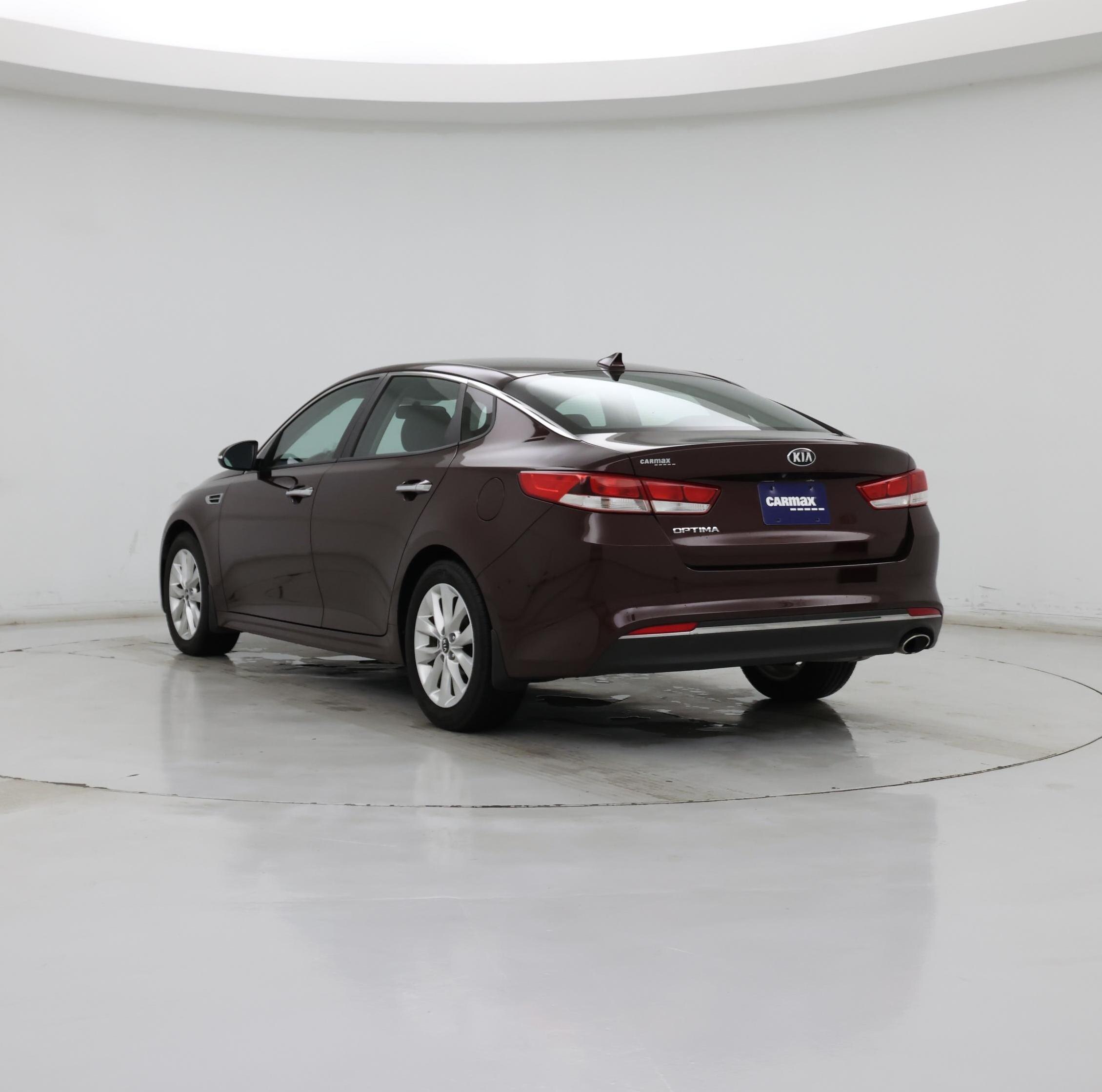 Thumbnail: 2017 Kia Optima - 2