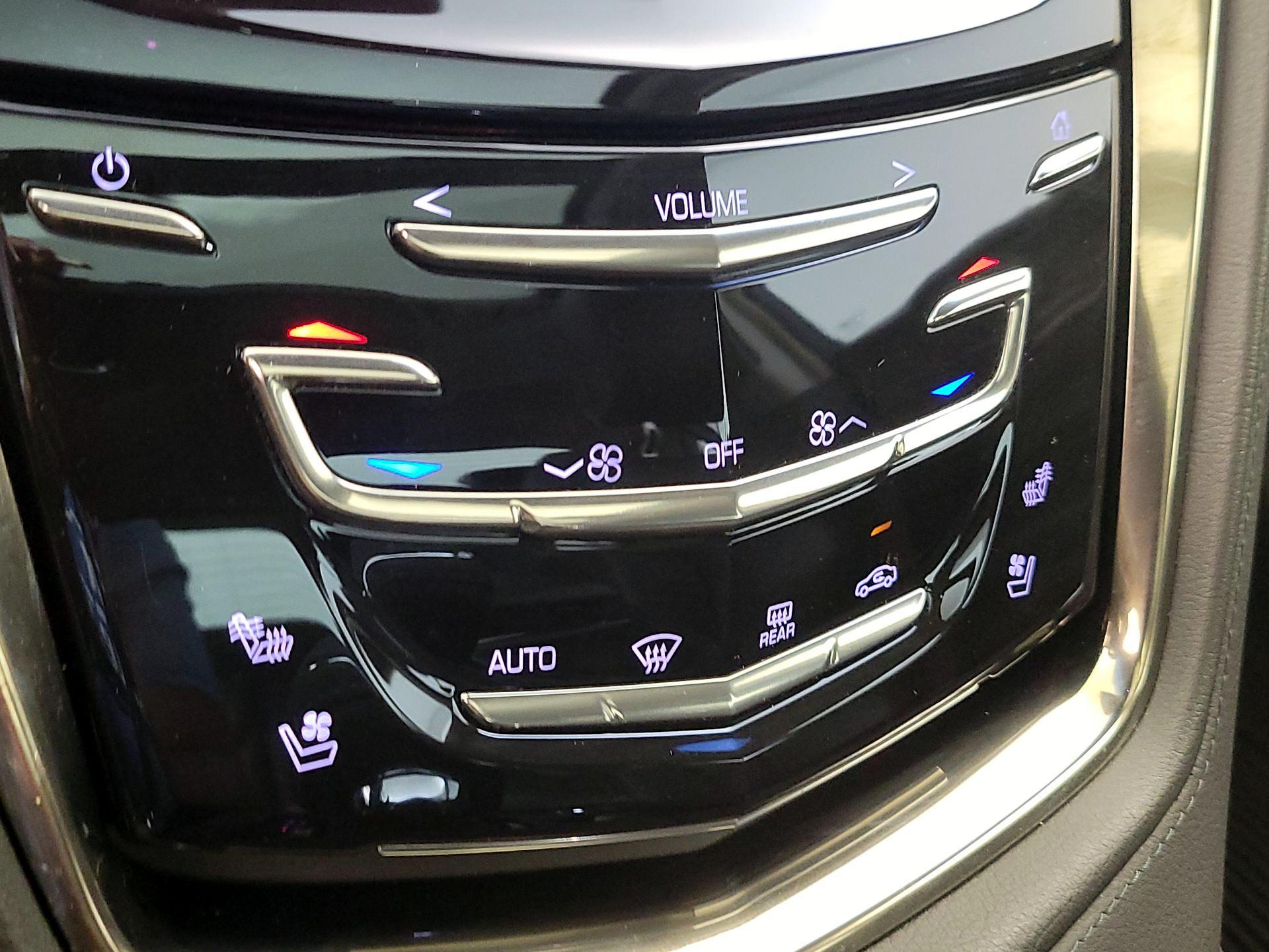 Thumbnail: 2015 Cadillac CTS - 17