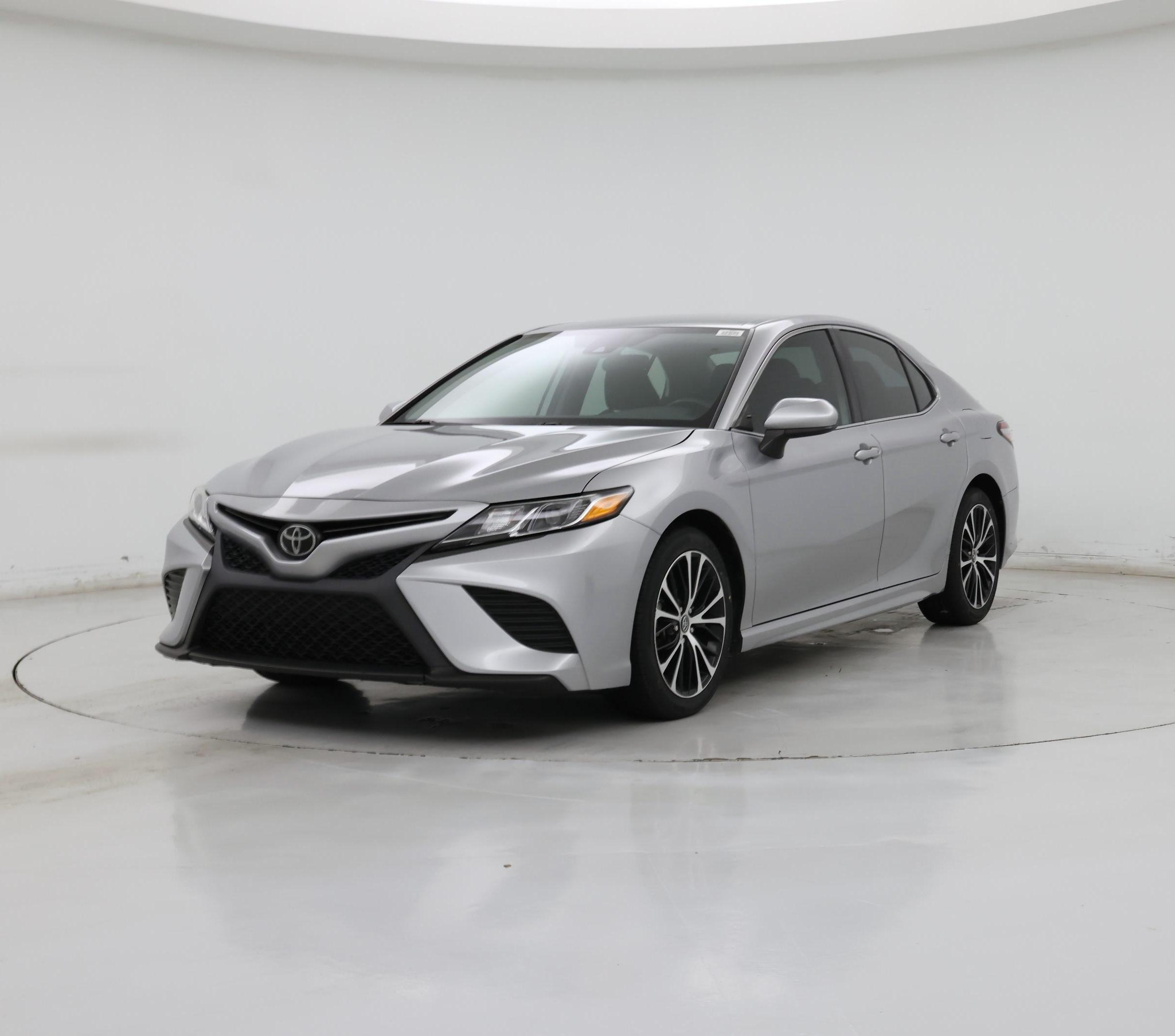 Thumbnail: 2019 Toyota Camry - 4