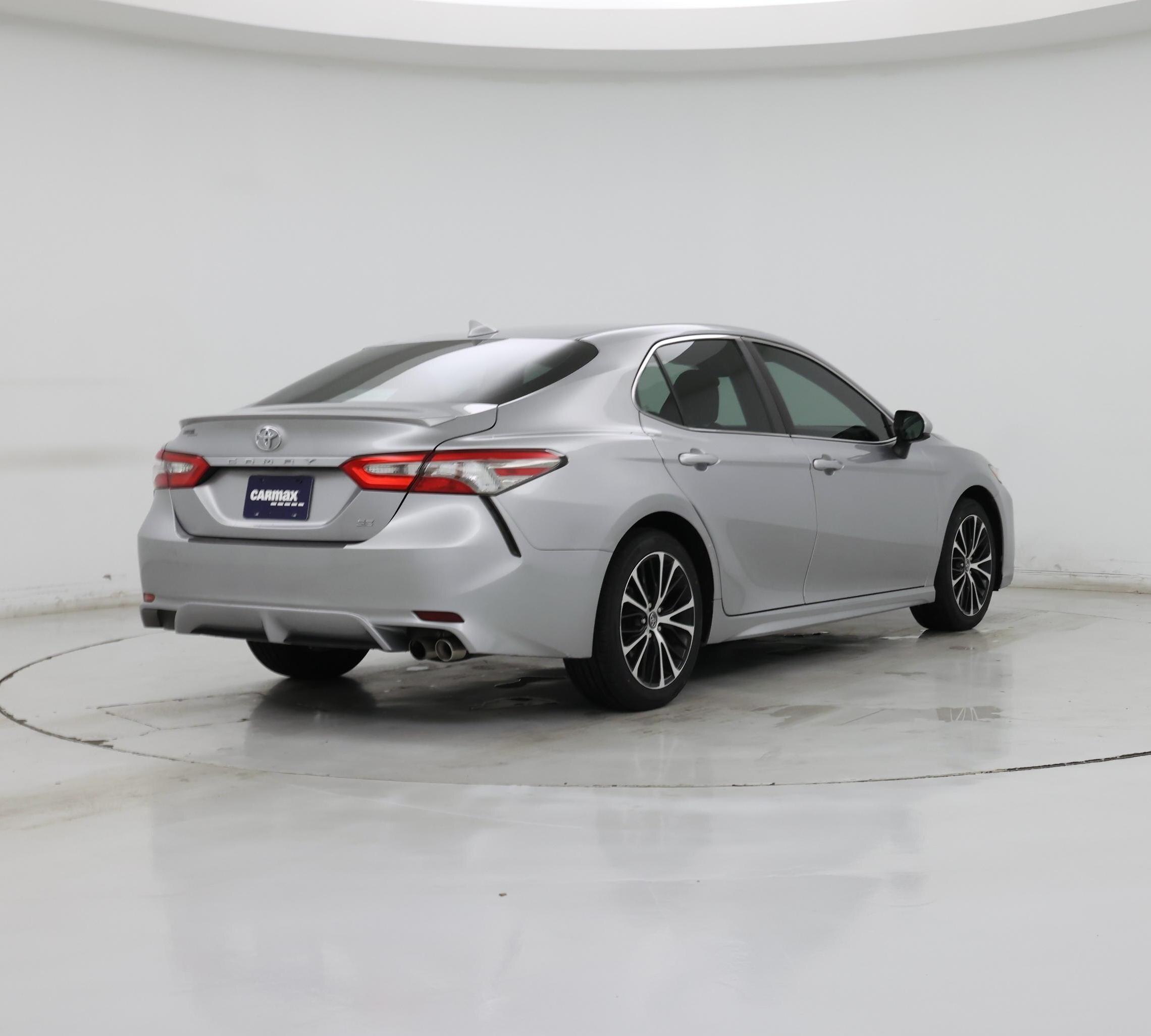 Thumbnail: 2019 Toyota Camry - 8