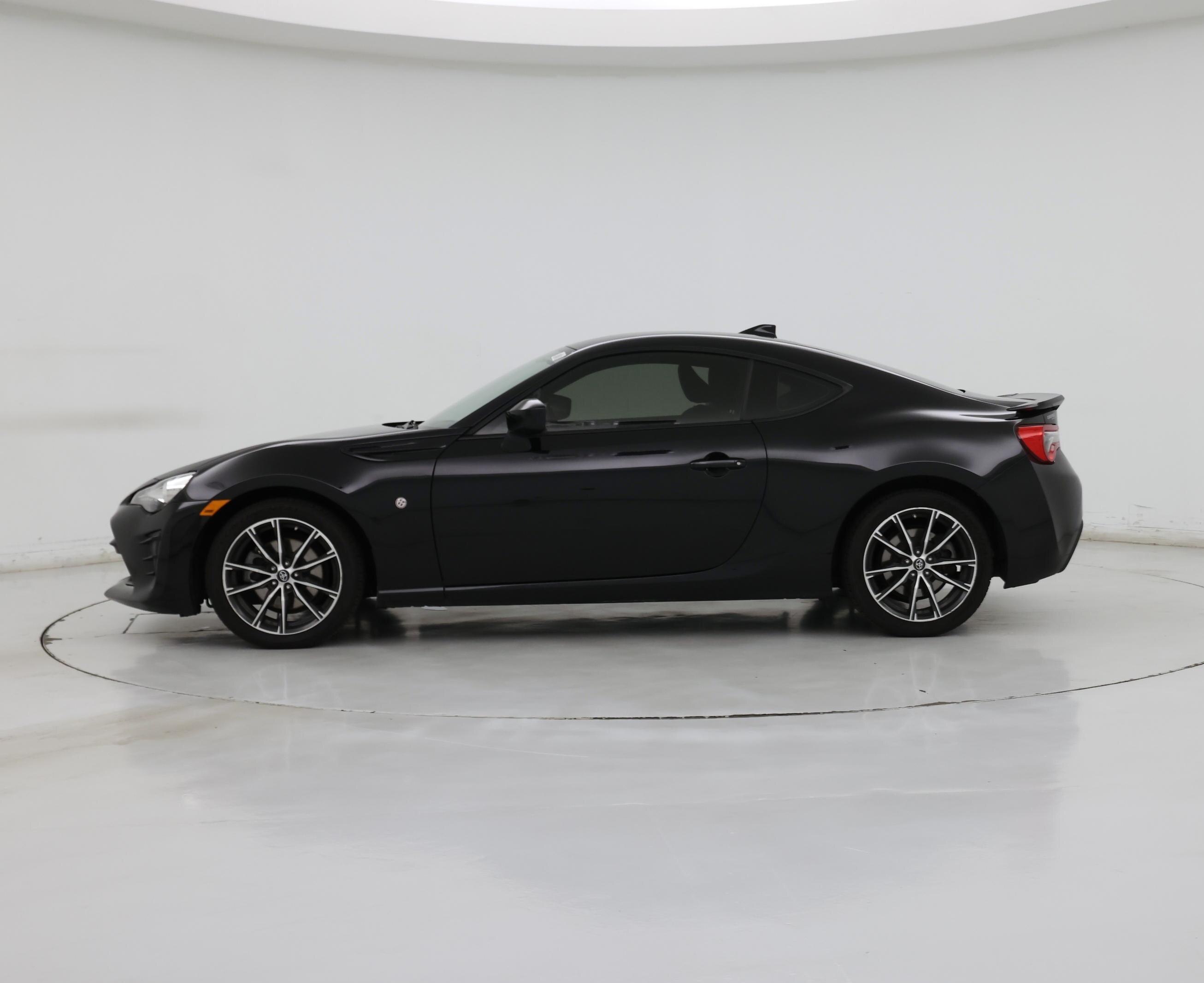 Thumbnail: 2017 Toyota 86 - 3