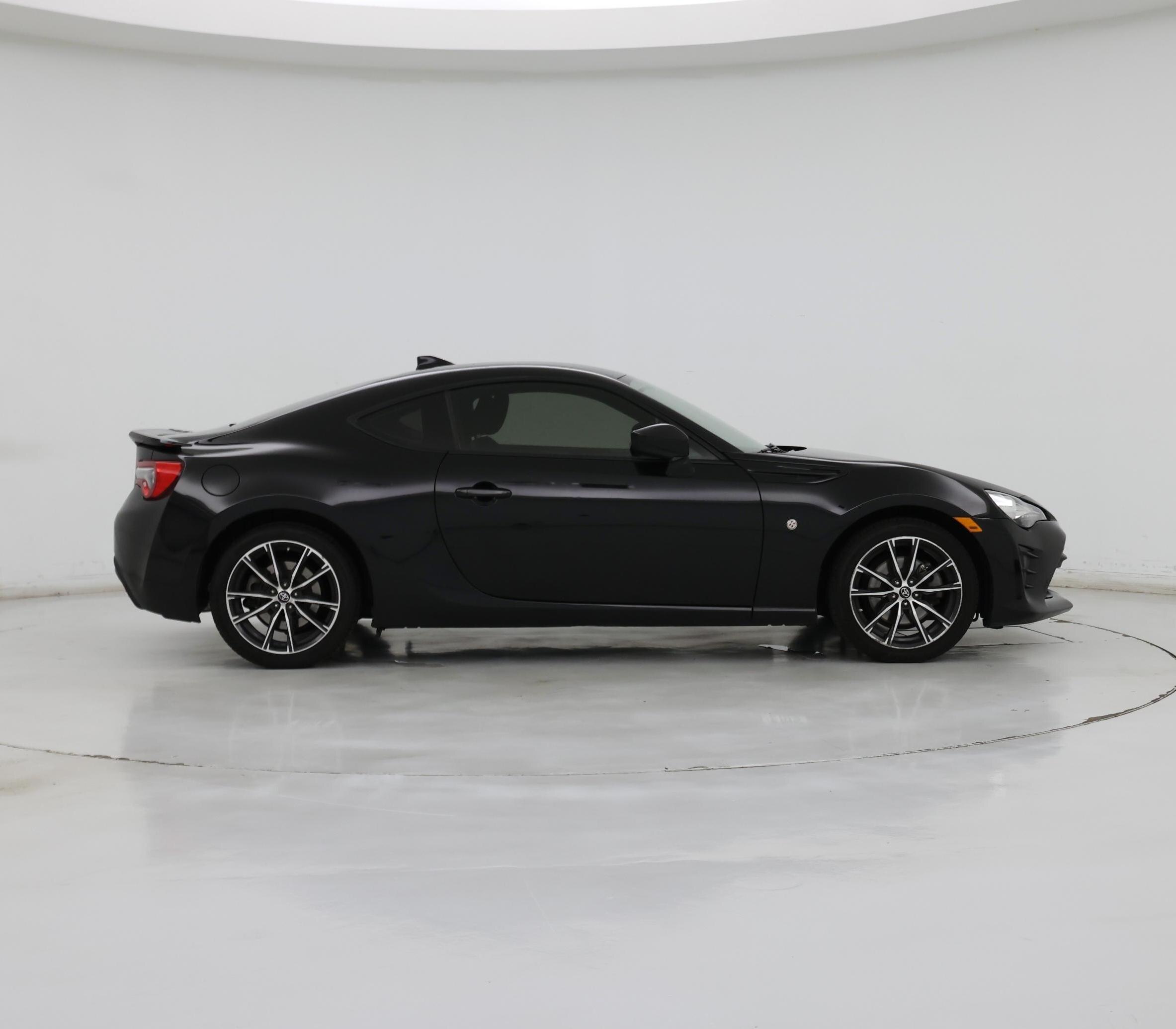 Thumbnail: 2017 Toyota 86 - 7