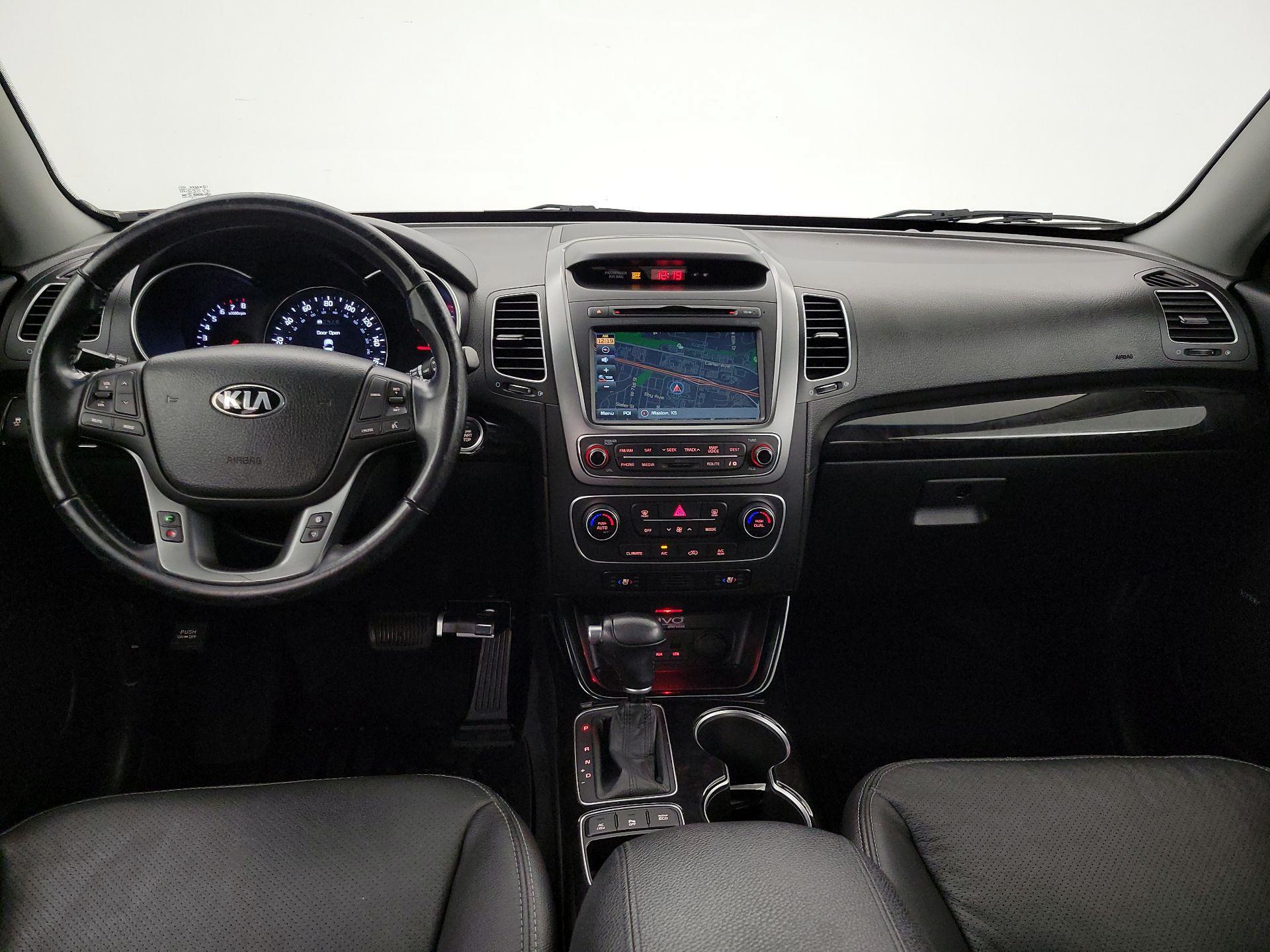 Thumbnail: 2014 Kia Sorento - 9