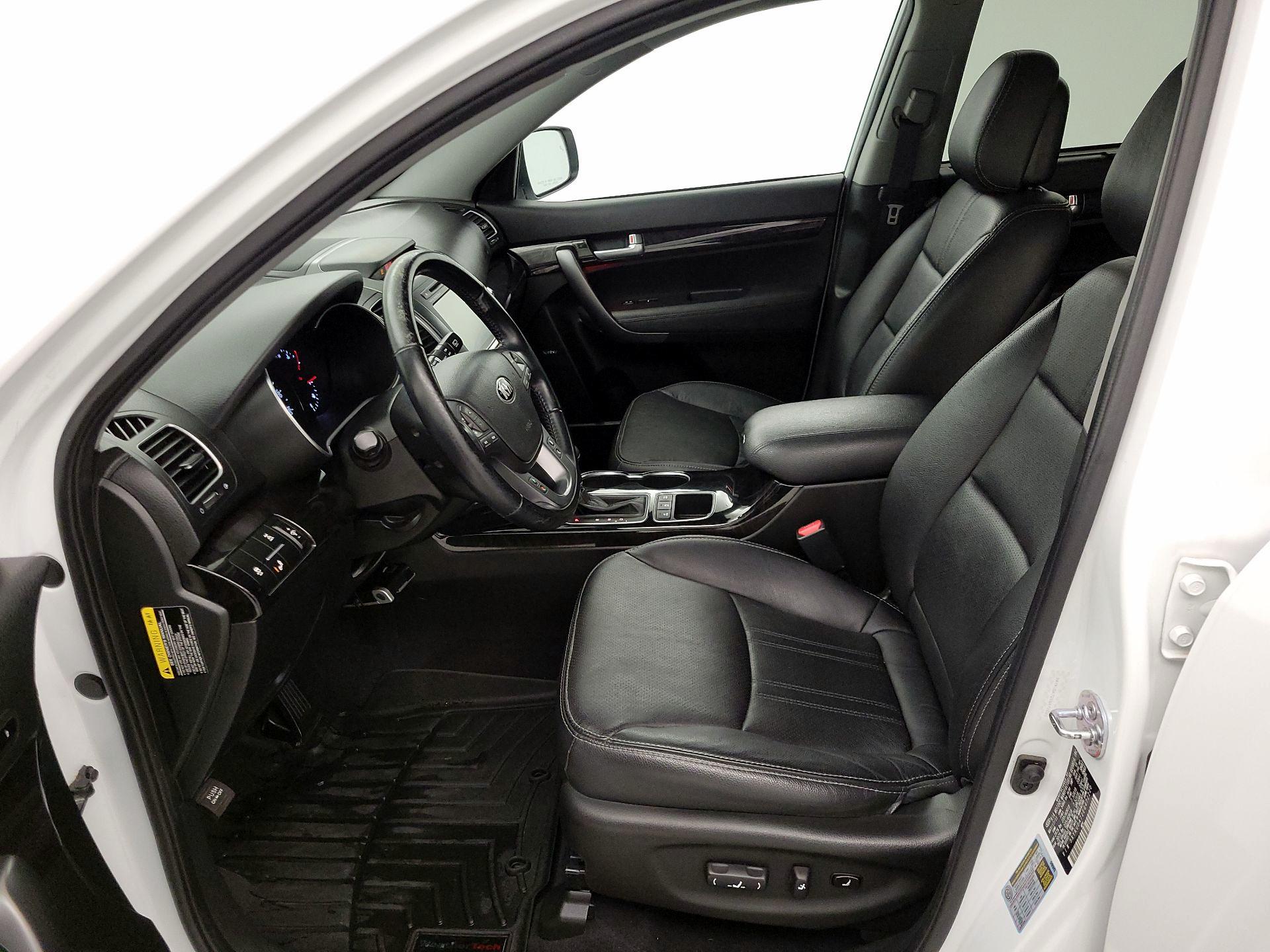 Thumbnail: 2014 Kia Sorento - 11