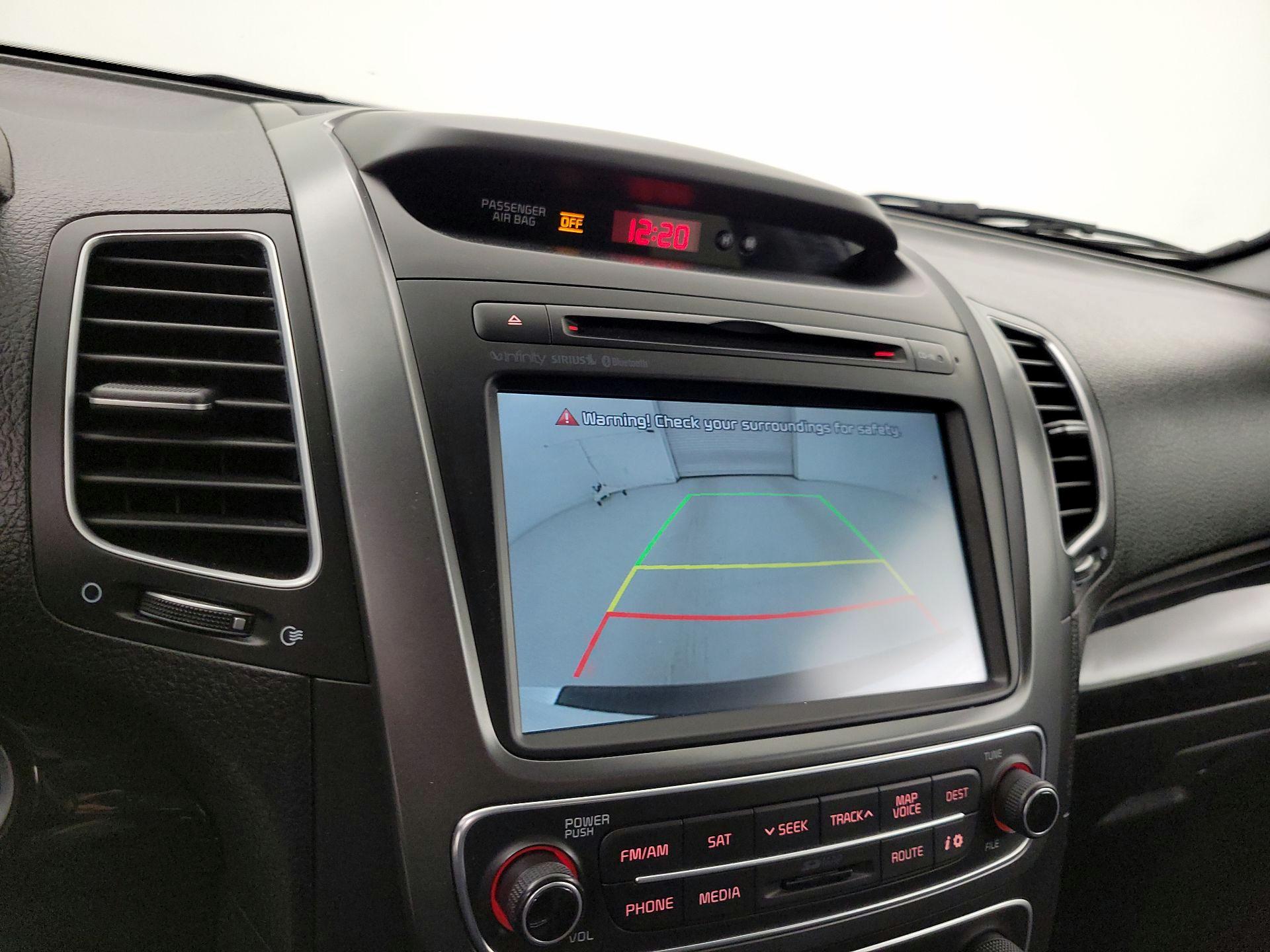 Thumbnail: 2014 Kia Sorento - 15