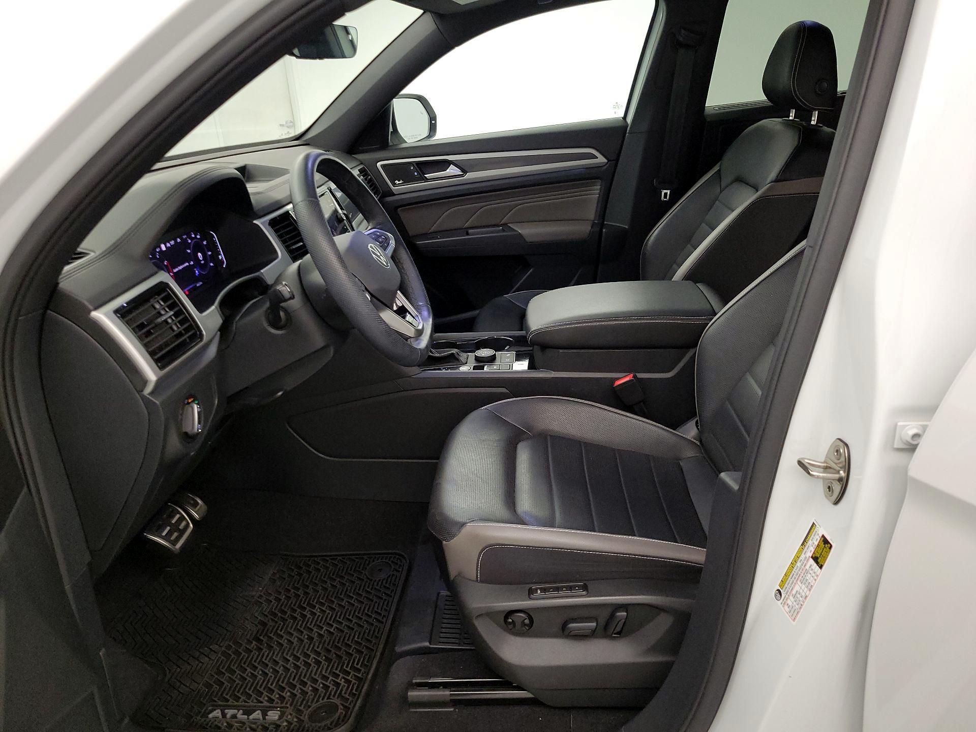 Thumbnail: 2023 Volkswagen Atlas - 11