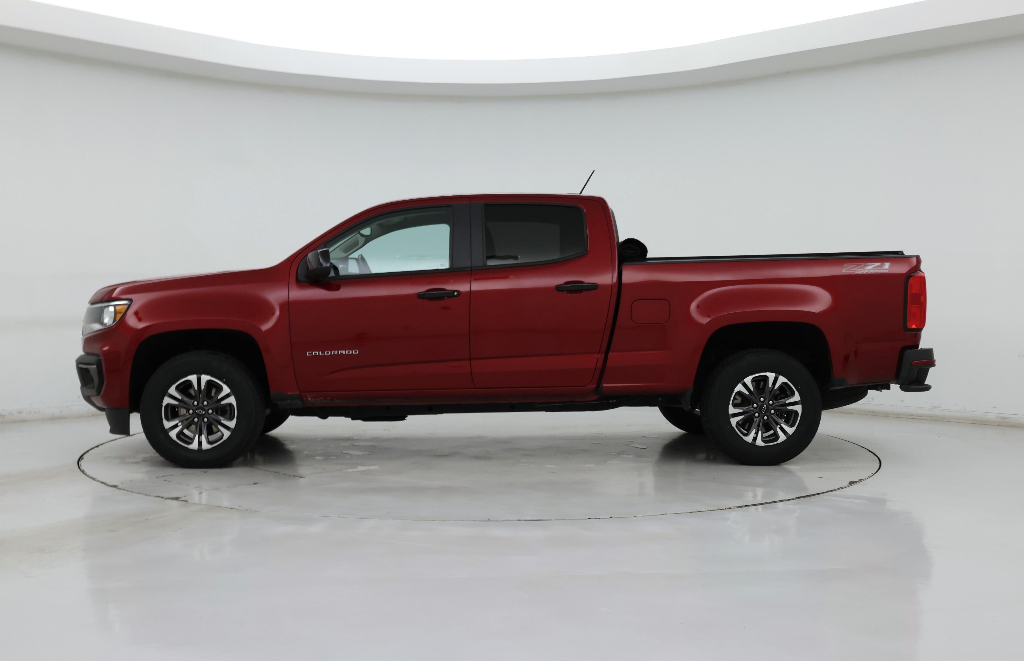 Thumbnail: 2021 Chevrolet Colorado - 3