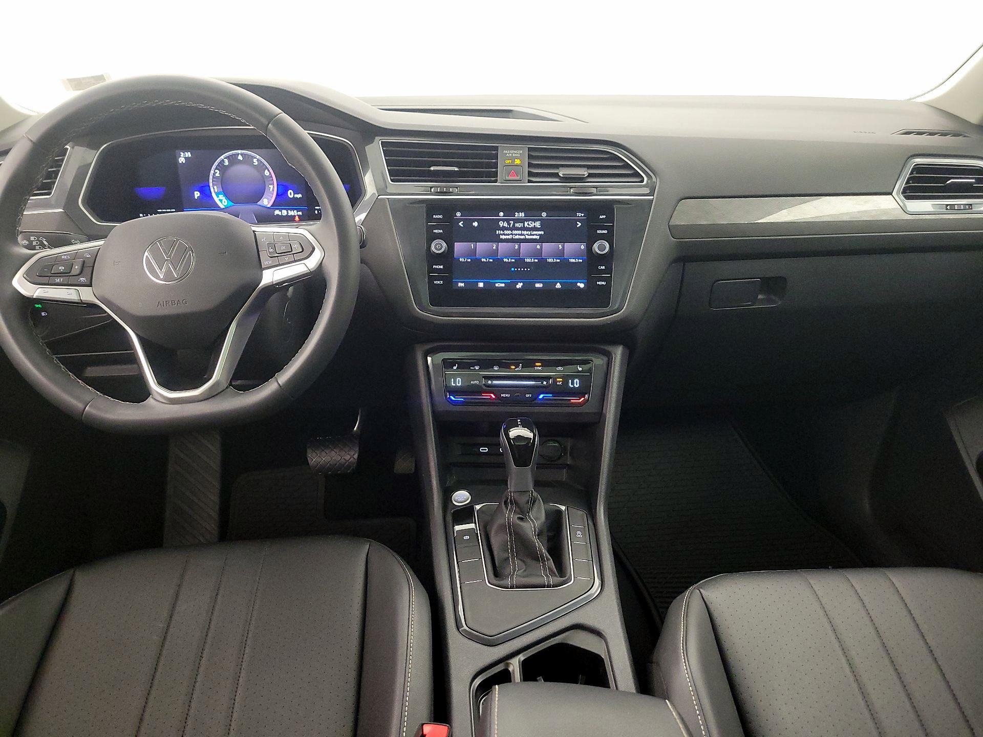 Thumbnail: 2022 Volkswagen Tiguan - 9