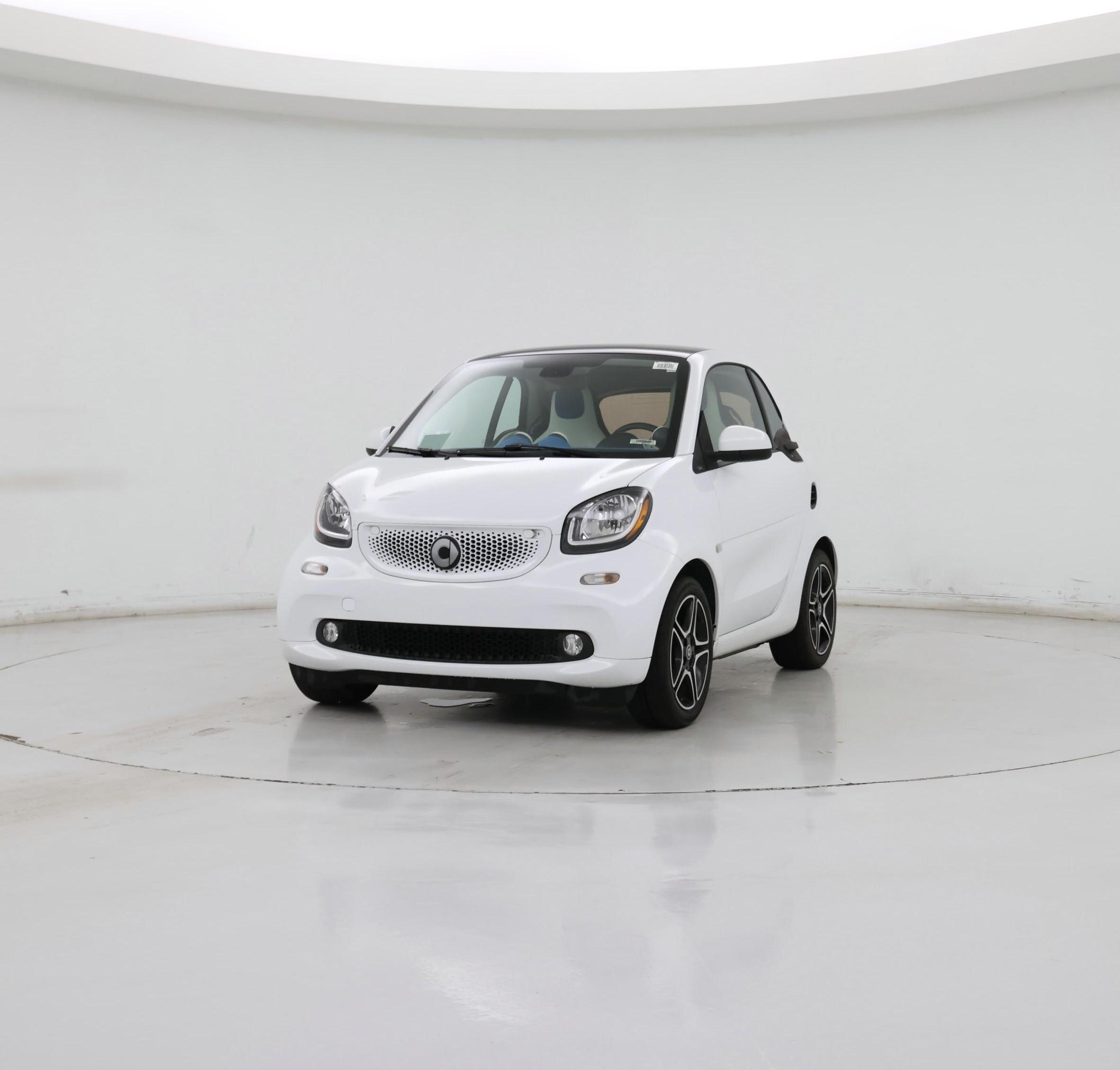 Thumbnail: 2016 smart fortwo - 4