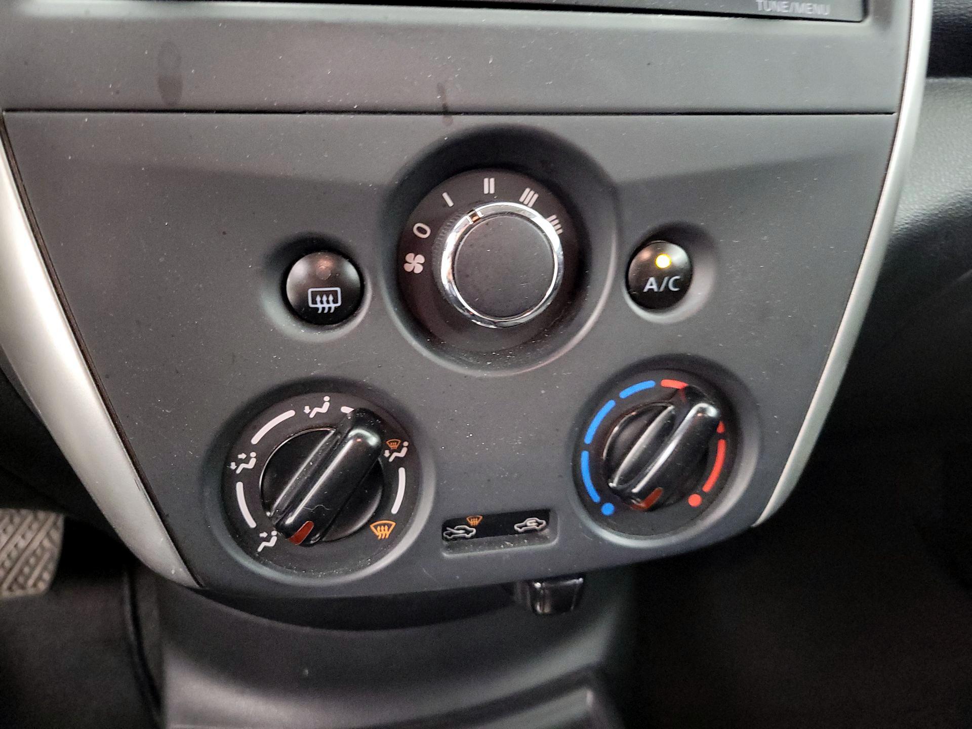 Thumbnail: 2016 Nissan Versa - 15