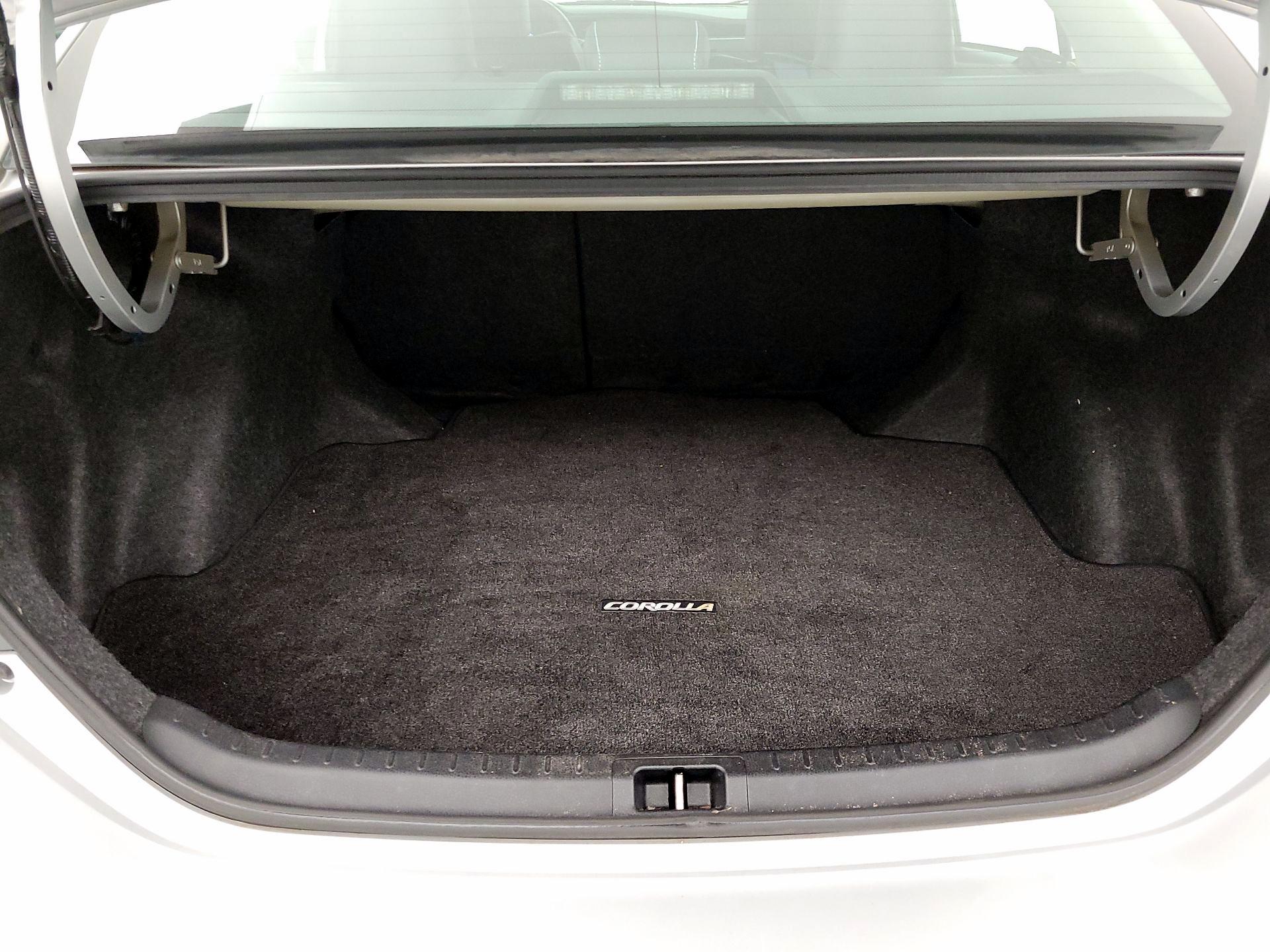 Thumbnail: 2015 Toyota Corolla - 20