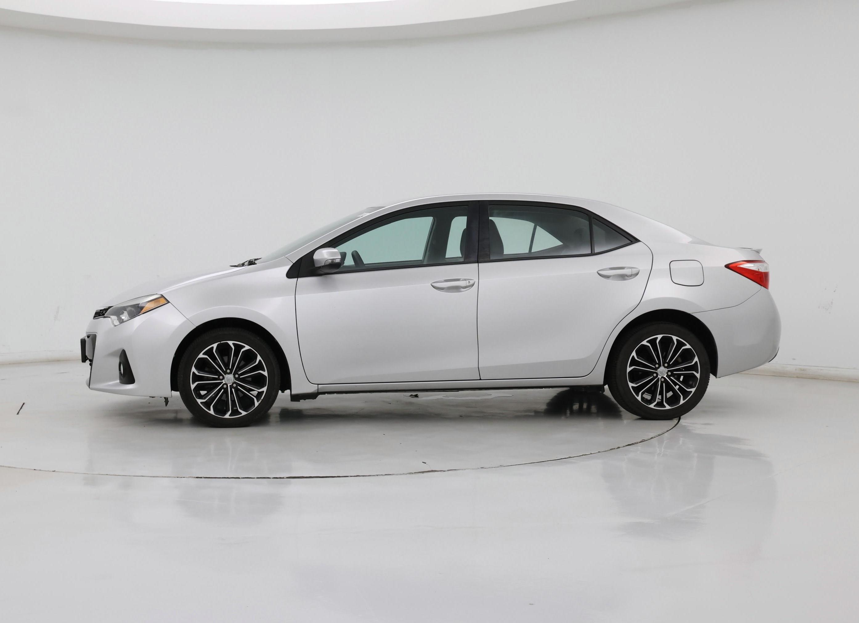 Thumbnail: 2015 Toyota Corolla - 3