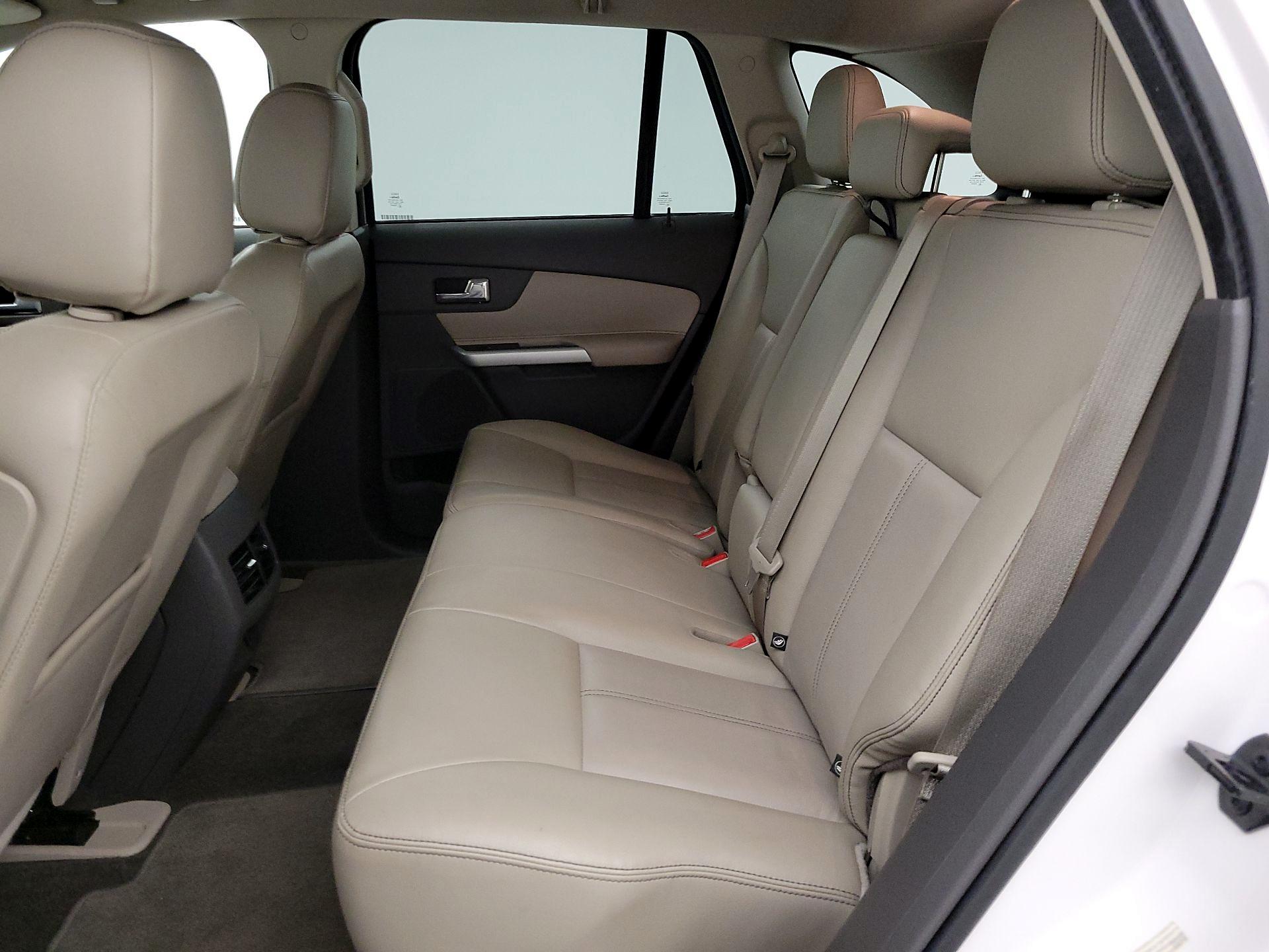 Thumbnail: 2014 Ford Edge - 20