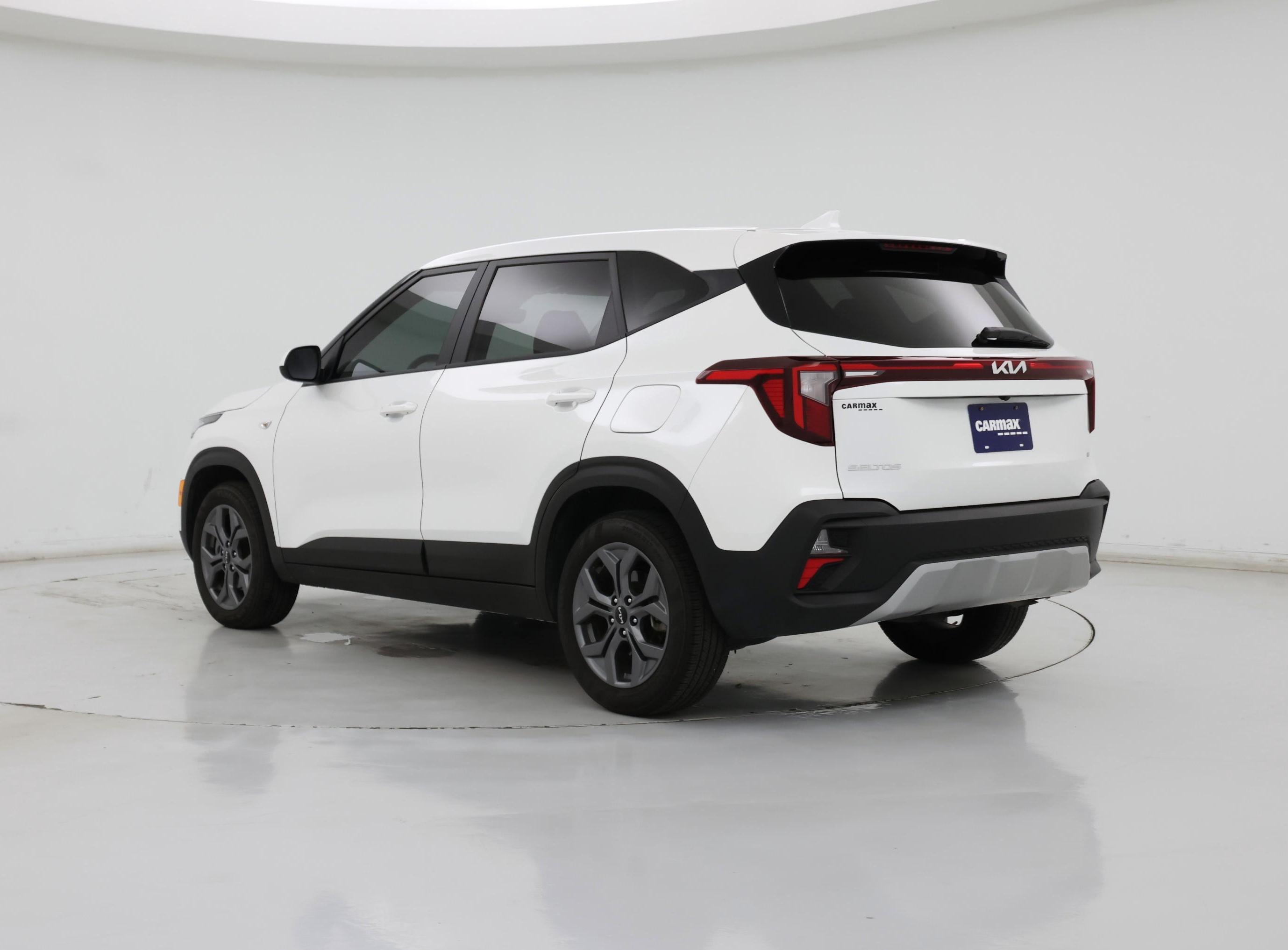 Thumbnail: 2024 Kia Seltos - 2