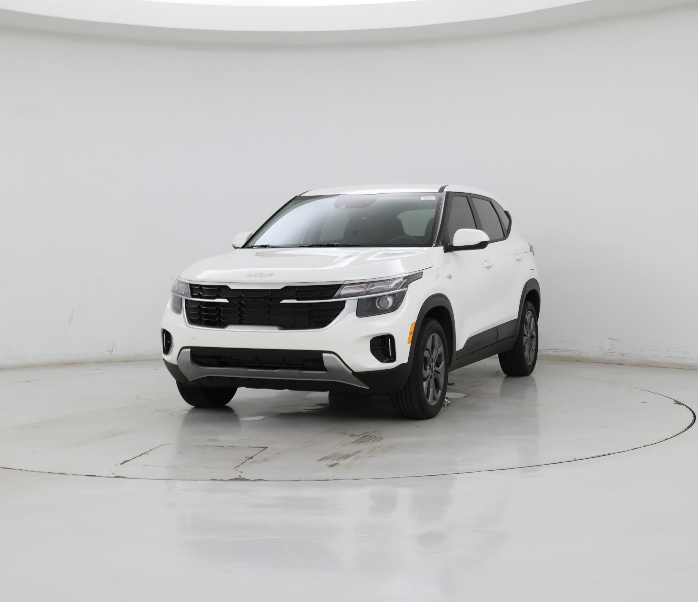 Thumbnail: 2024 Kia Seltos - 4