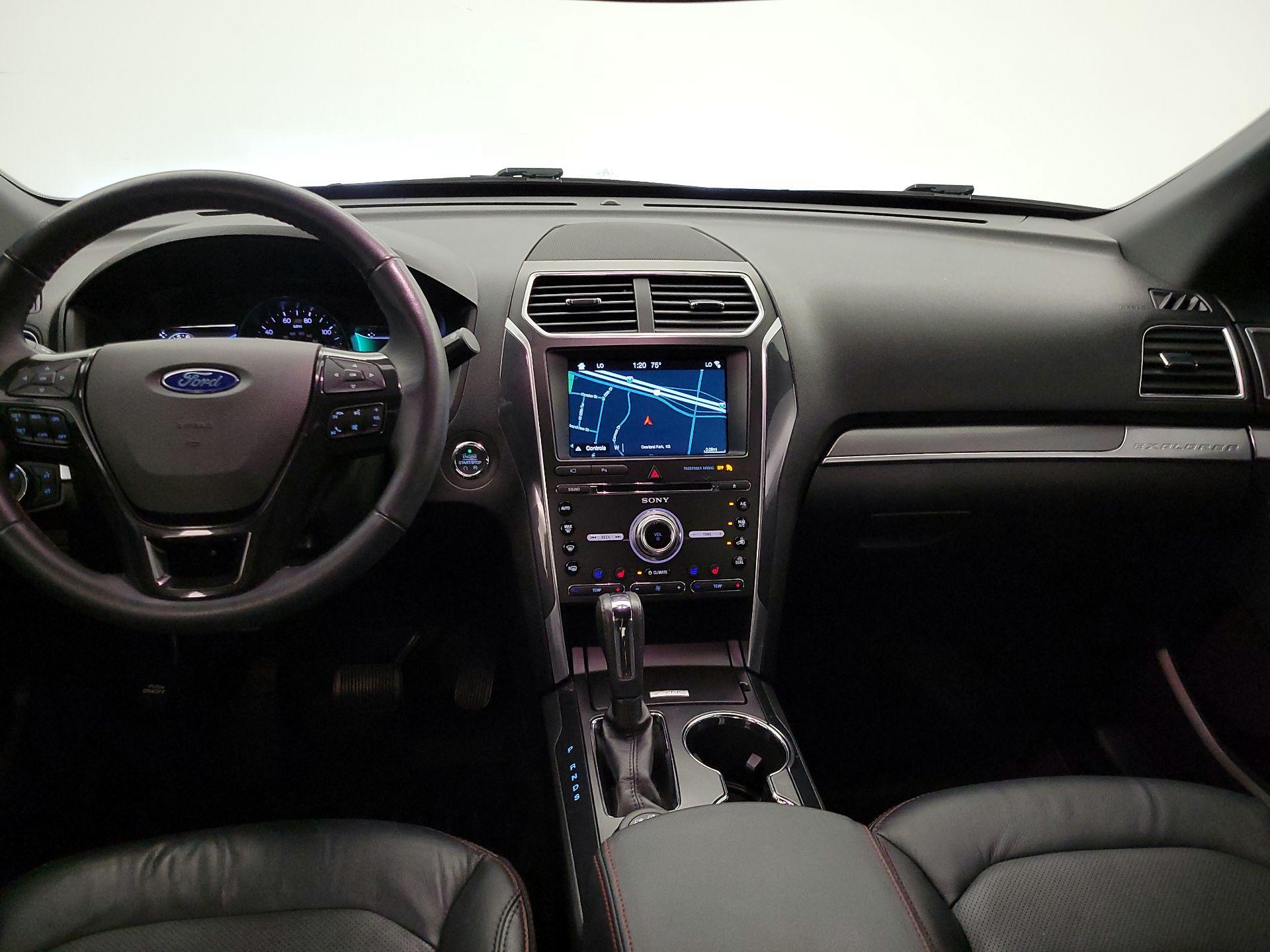 Thumbnail: 2017 Ford Explorer - 9