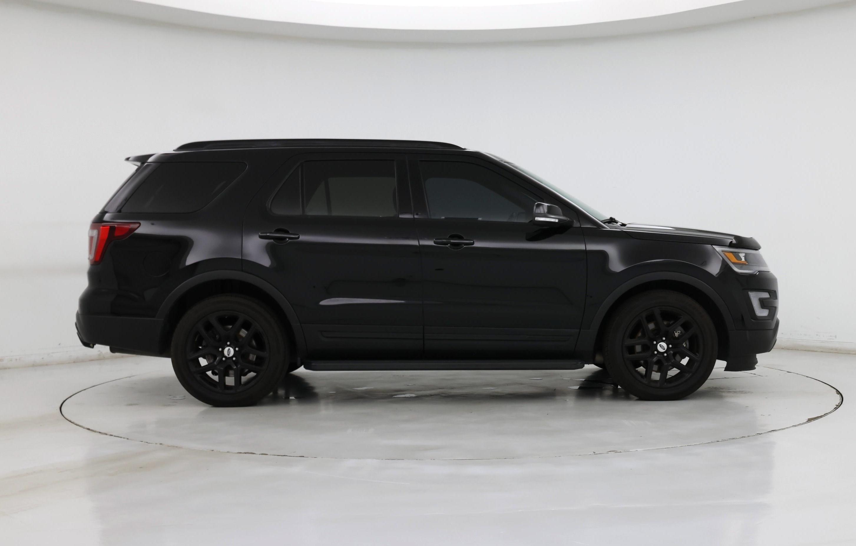 Thumbnail: 2017 Ford Explorer - 7