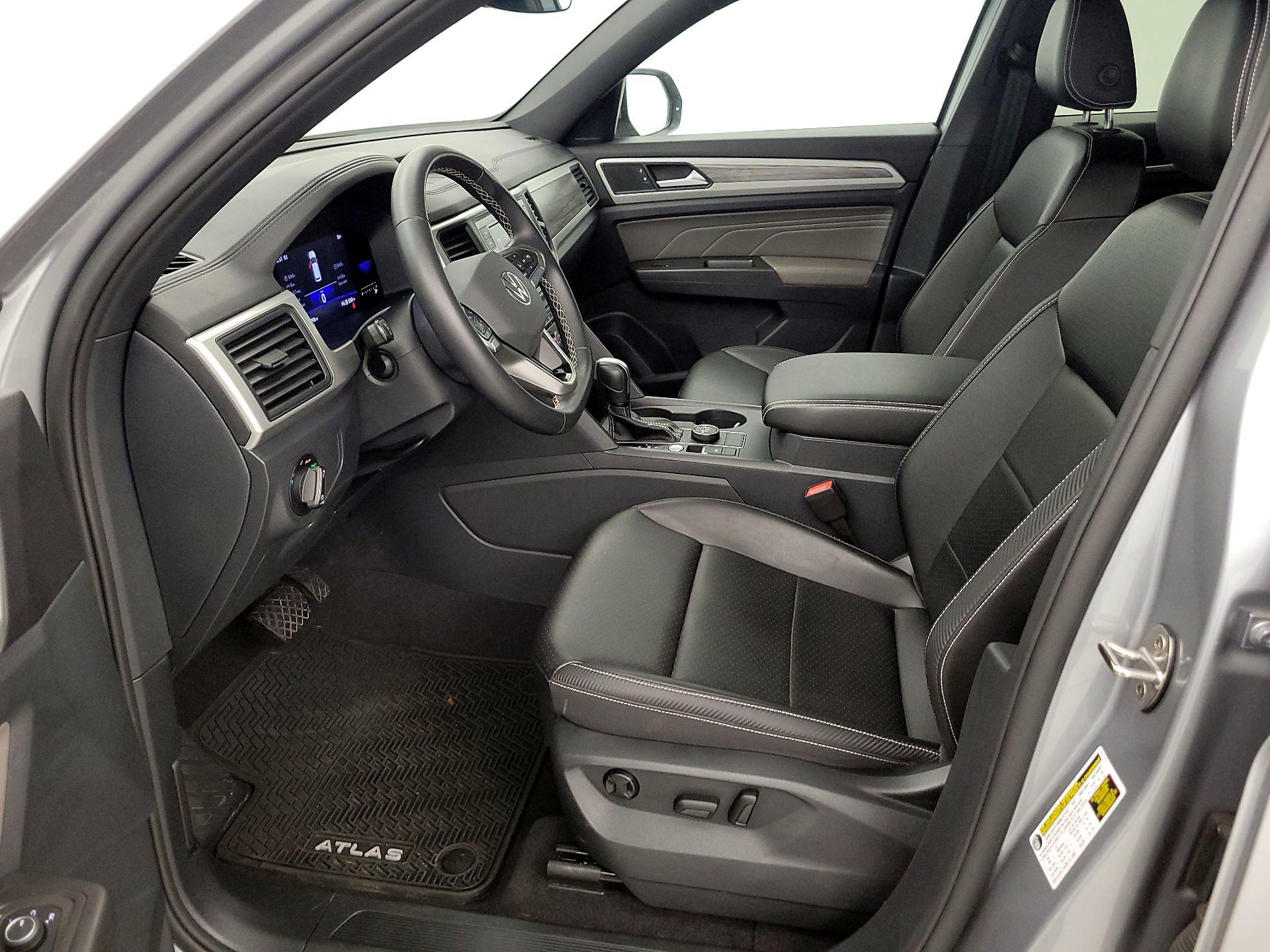 Thumbnail: 2022 Volkswagen Atlas - 11
