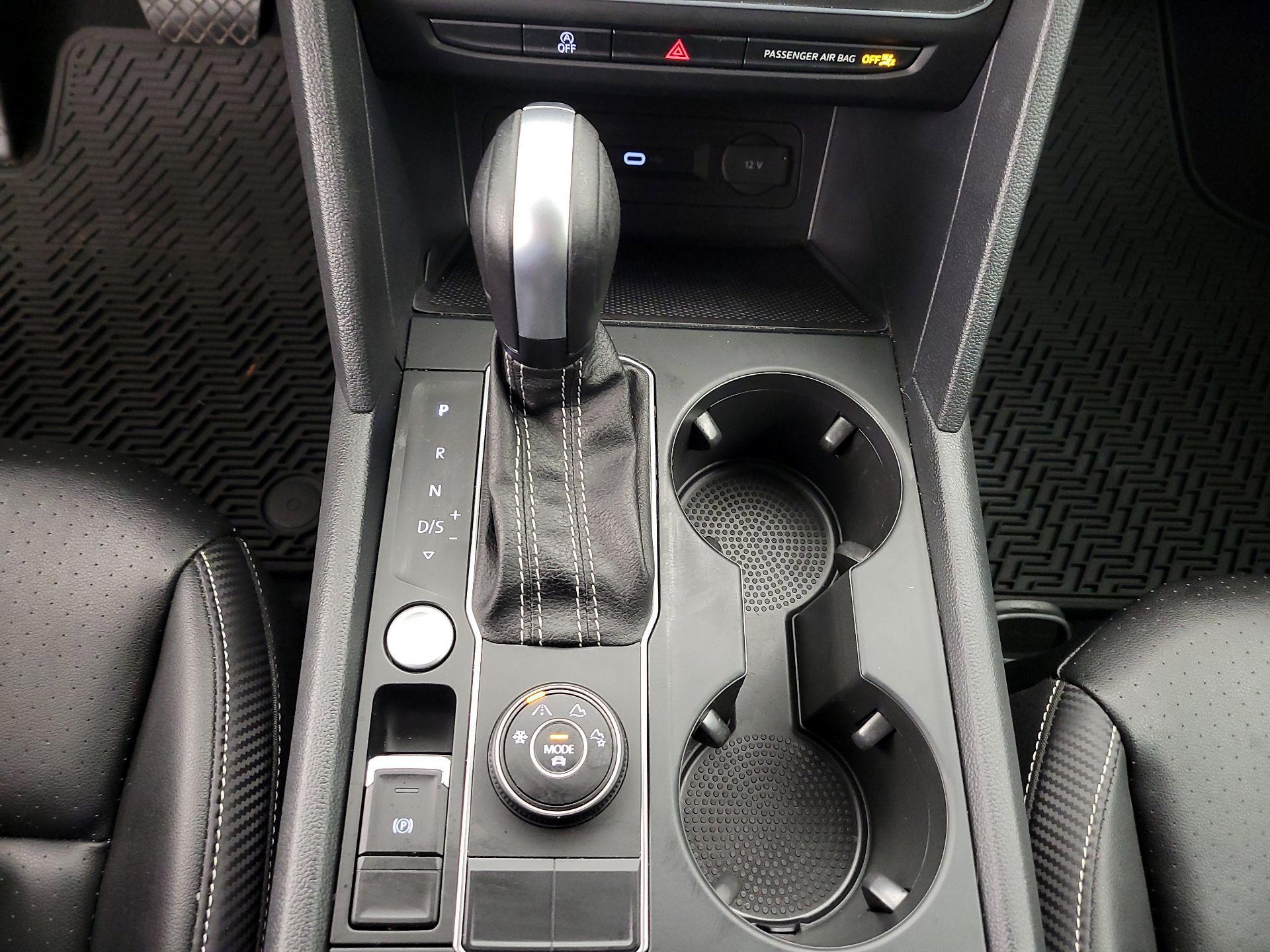 Thumbnail: 2022 Volkswagen Atlas - 17