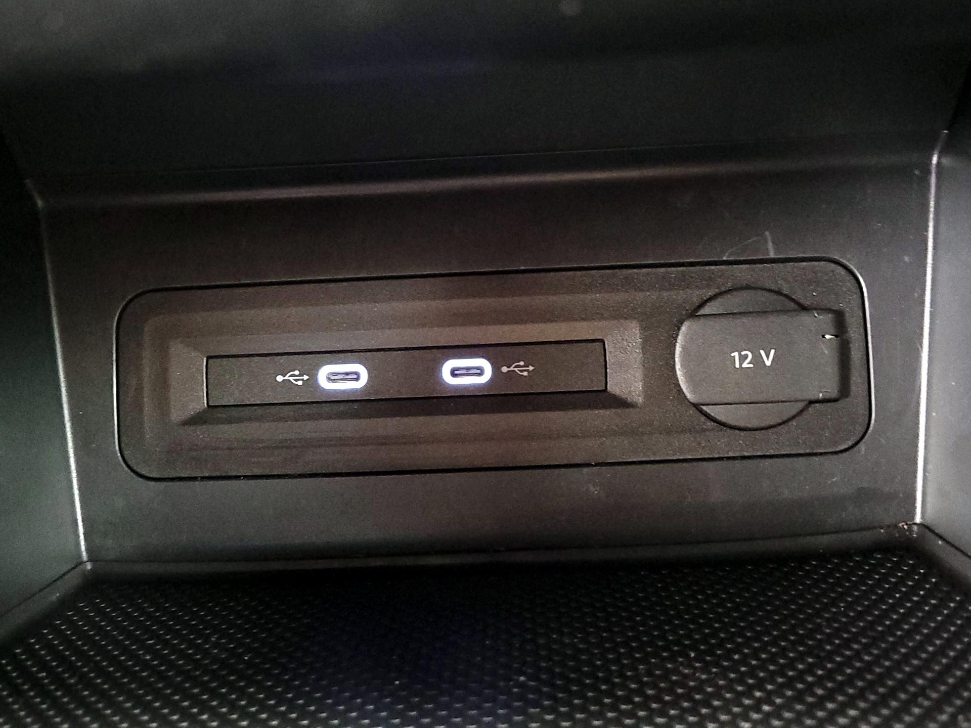 Thumbnail: 2022 Volkswagen Atlas - 18