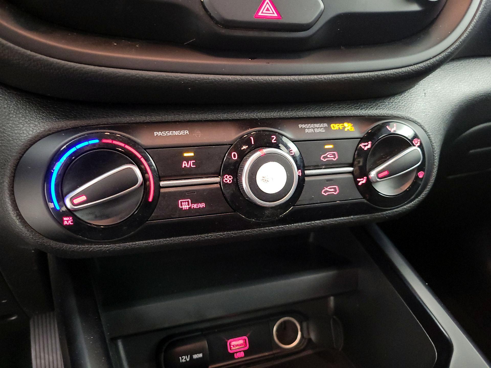 Thumbnail: 2021 Kia Soul - 16