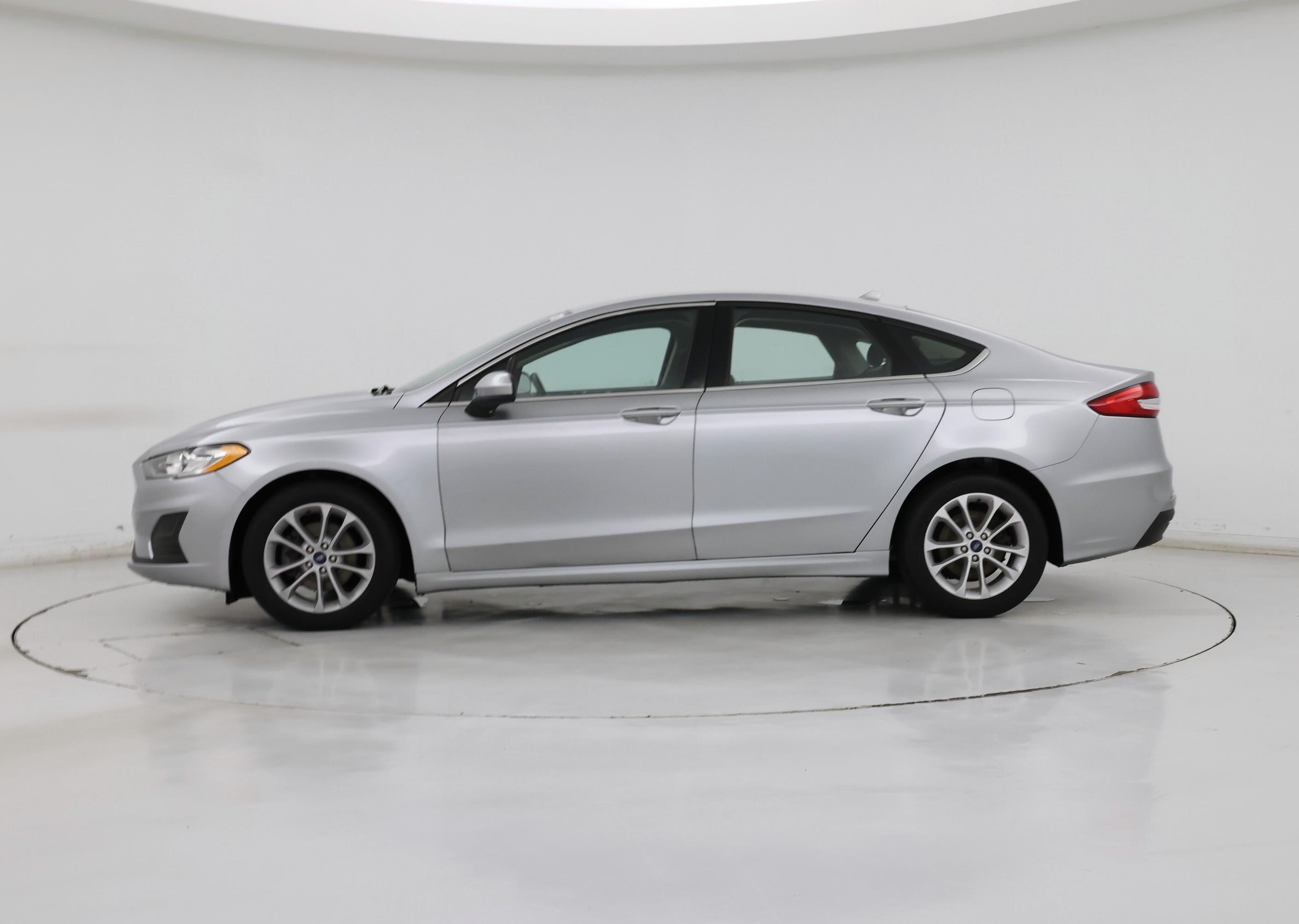 Thumbnail: 2020 Ford Fusion - 3