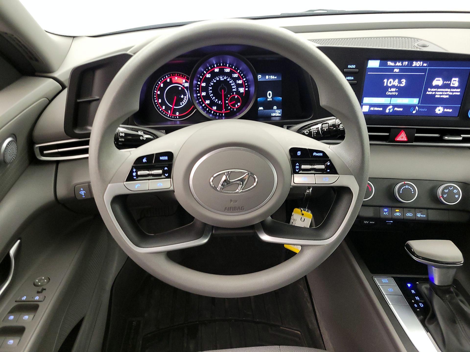 Thumbnail: 2023 Hyundai Elantra - 10