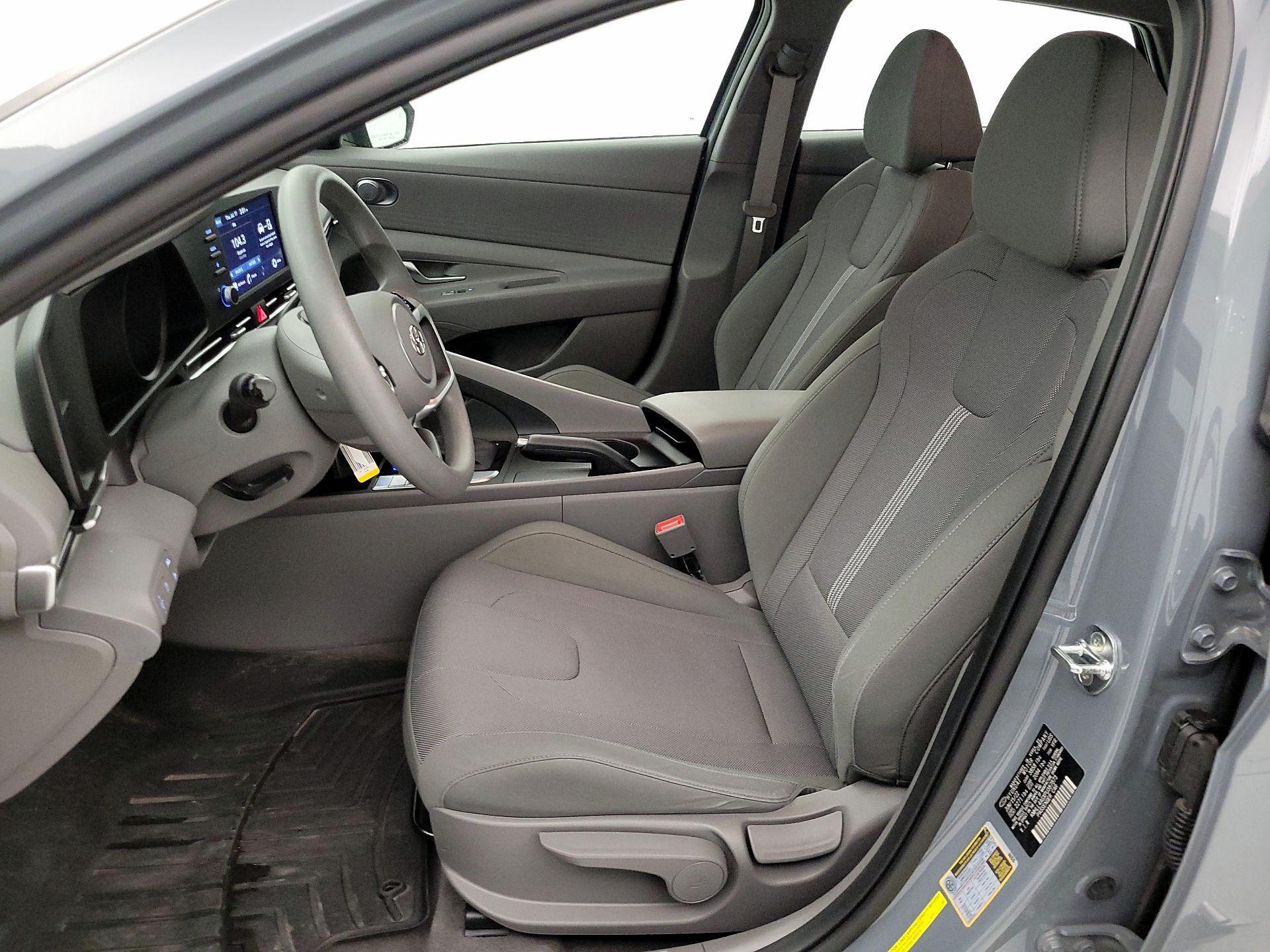 Thumbnail: 2023 Hyundai Elantra - 11