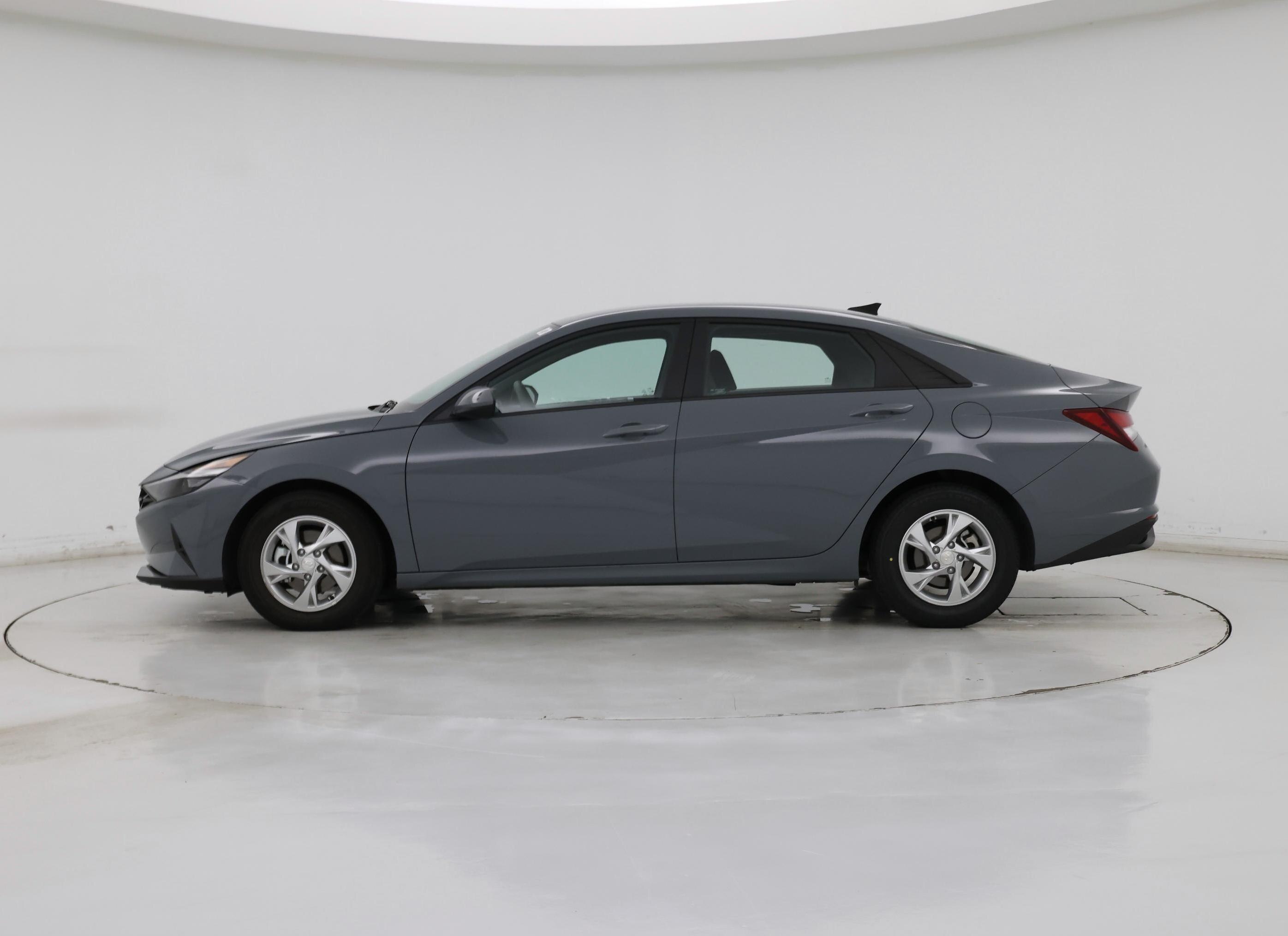 Thumbnail: 2023 Hyundai Elantra - 3