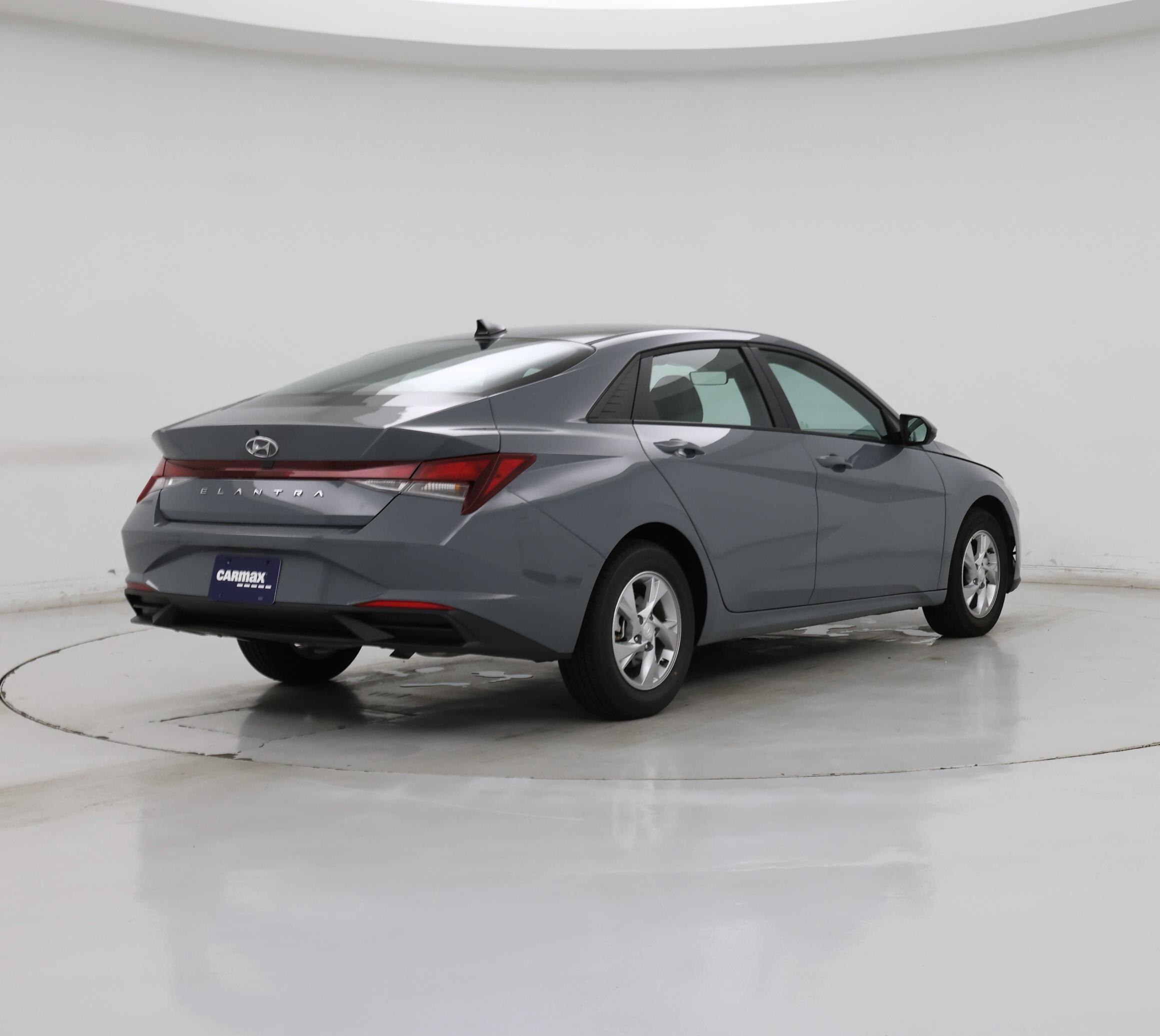 Thumbnail: 2023 Hyundai Elantra - 8