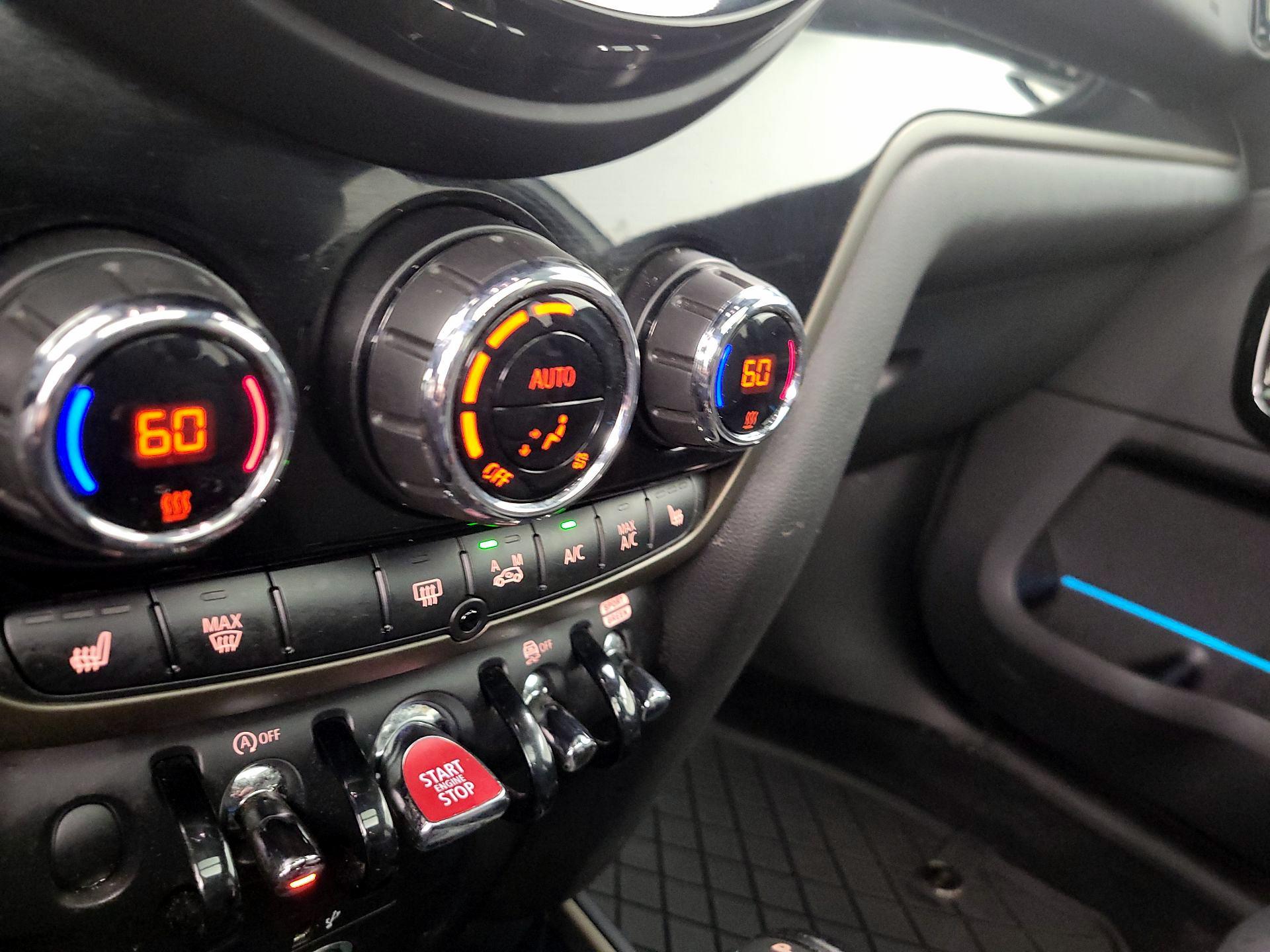 Thumbnail: 2019 MINI Cooper Countryman - 16