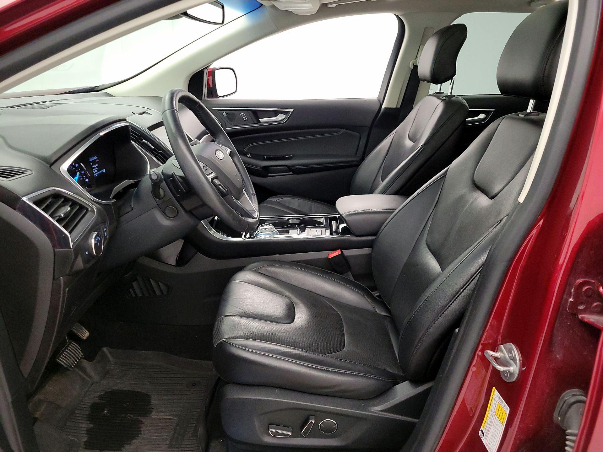 Thumbnail: 2019 Ford Edge - 11