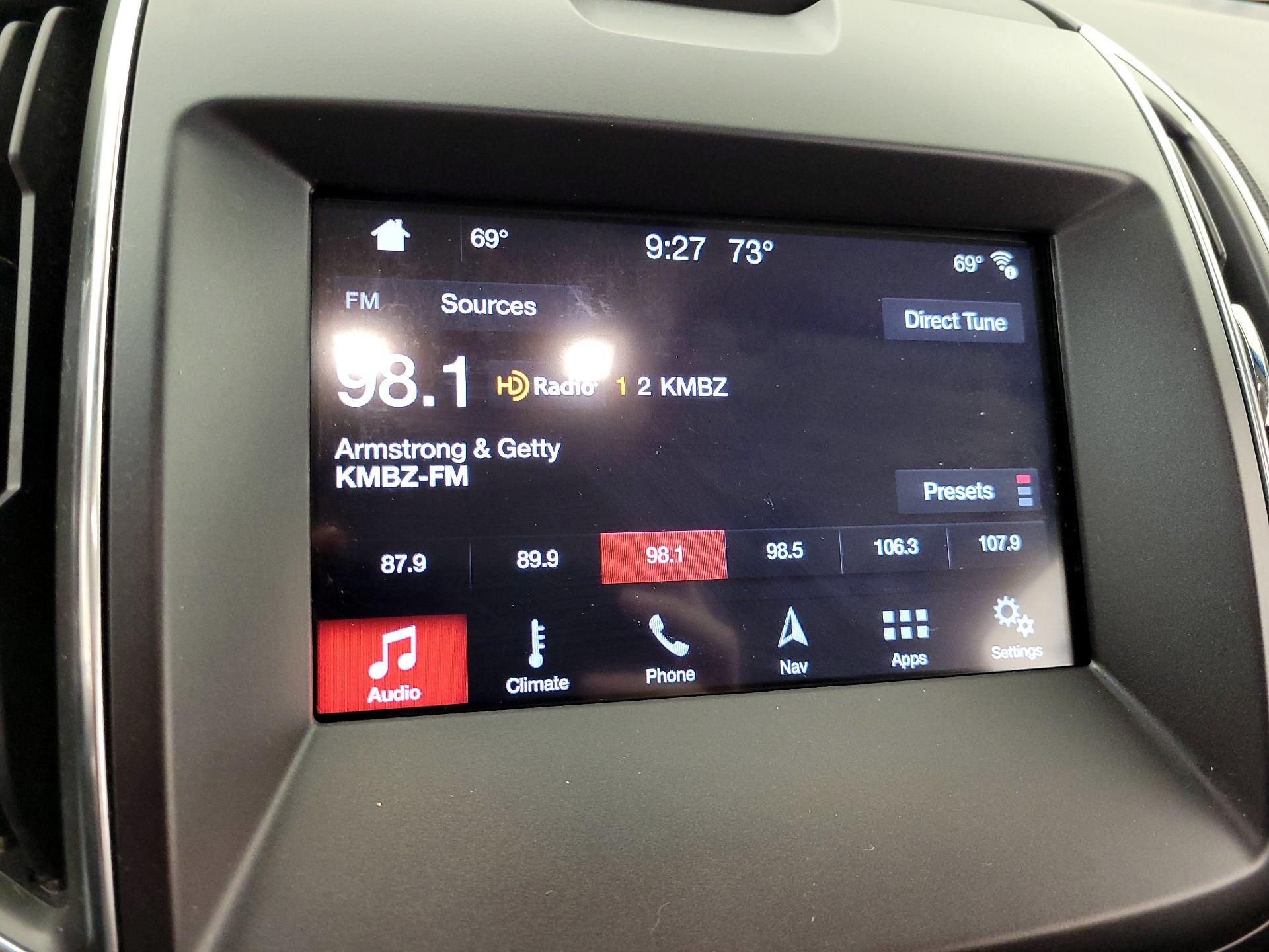 Thumbnail: 2019 Ford Edge - 16