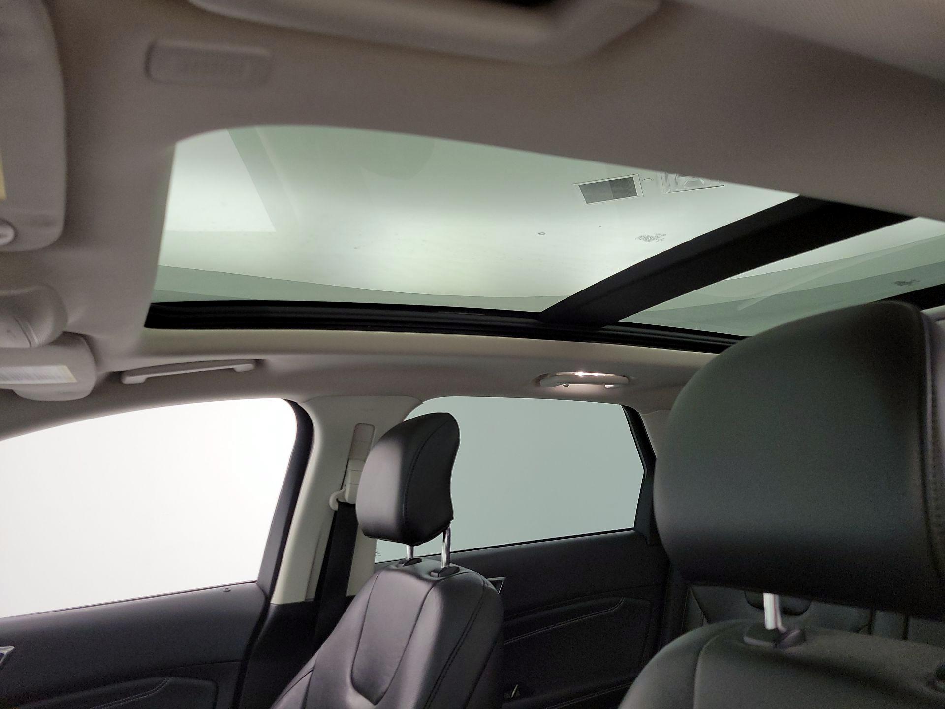 Thumbnail: 2019 Ford Edge - 20
