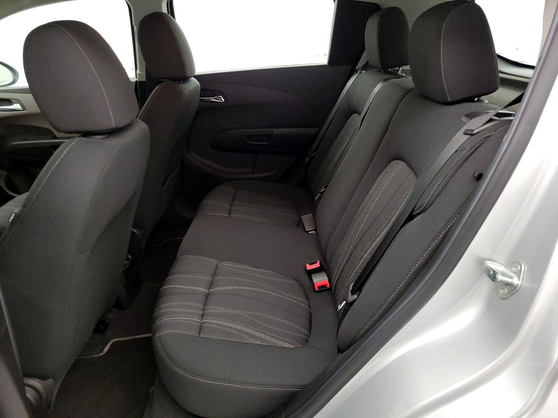 Thumbnail: 2016 Chevrolet Sonic - 18
