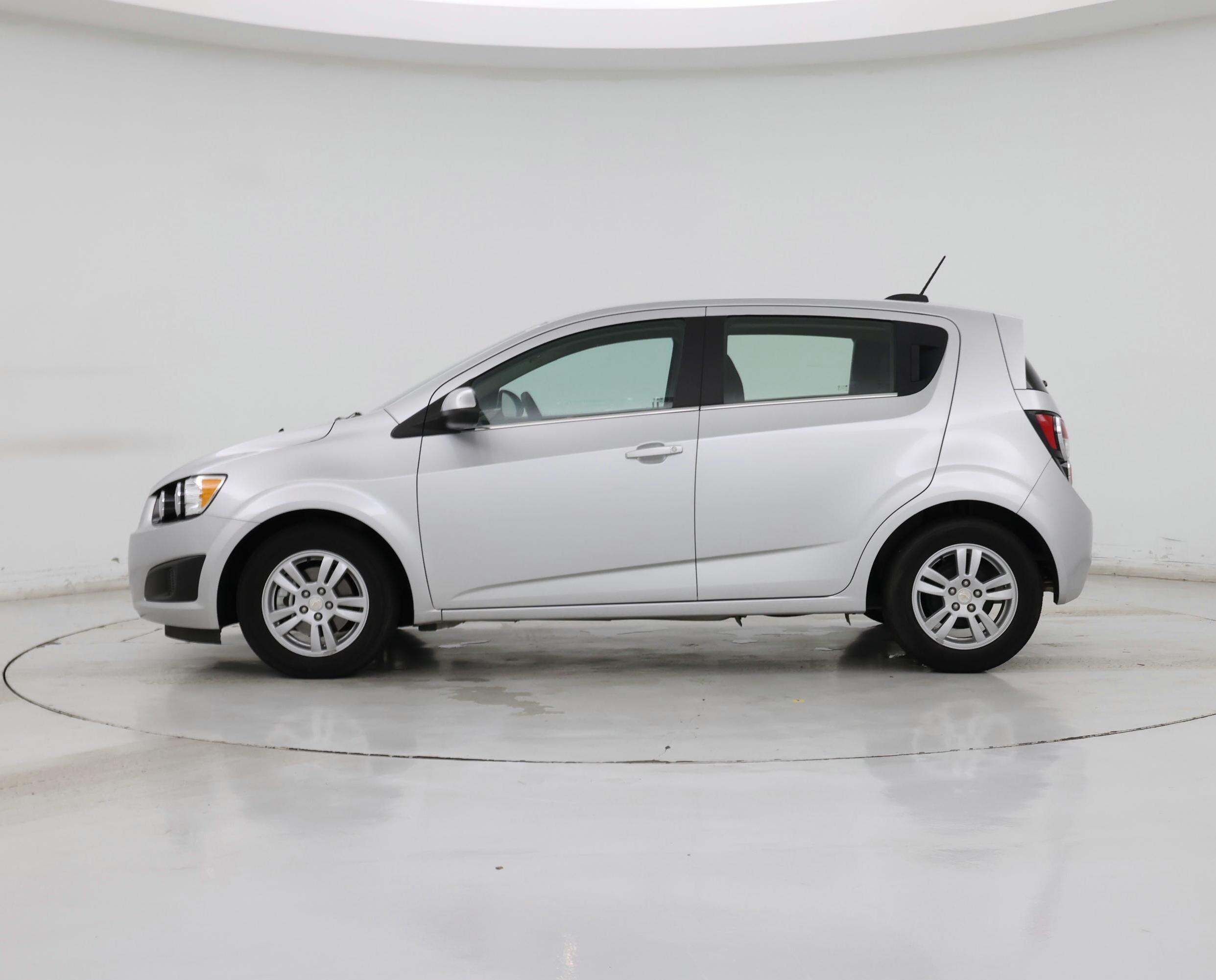 Thumbnail: 2016 Chevrolet Sonic - 3